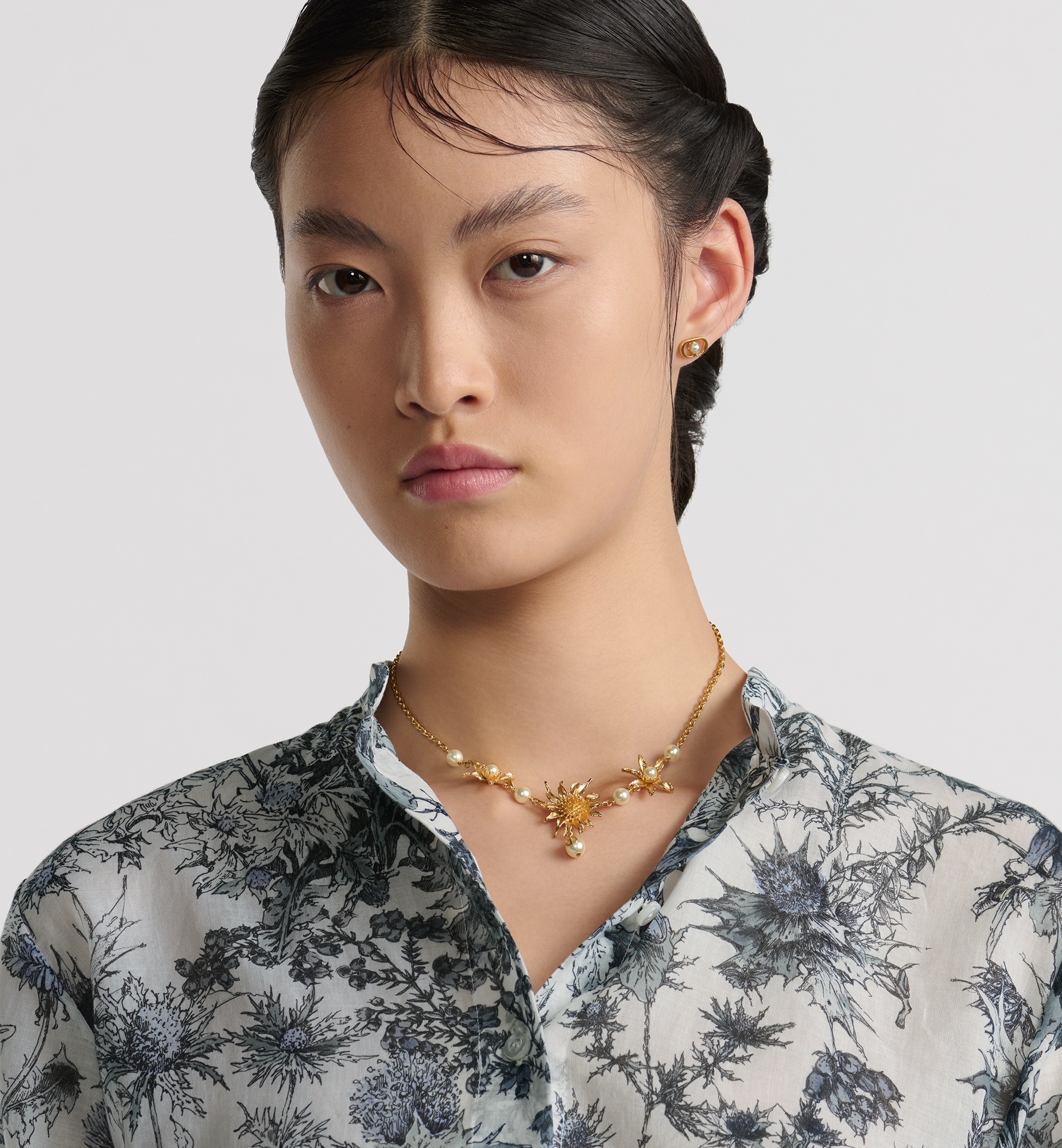 【華やかに輝く♪】DIOR★ショートネックレス Dior Chardons 首元が華やかで上品☆】Dior Chardons ショートネックレス