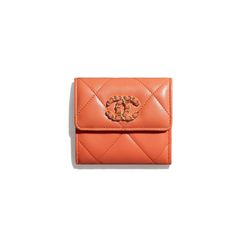 CHANEL 19 Small Flap Wallet 1