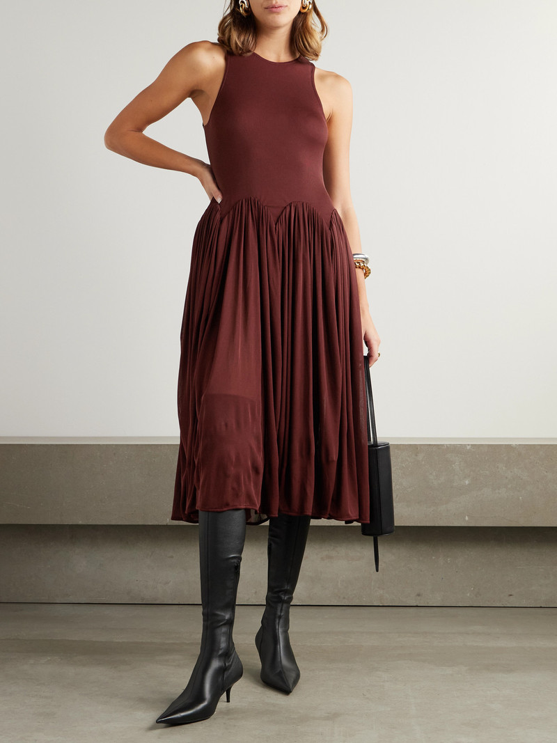 16ARLINGTON Axar Pleated Jersey Midi Dress outlook
