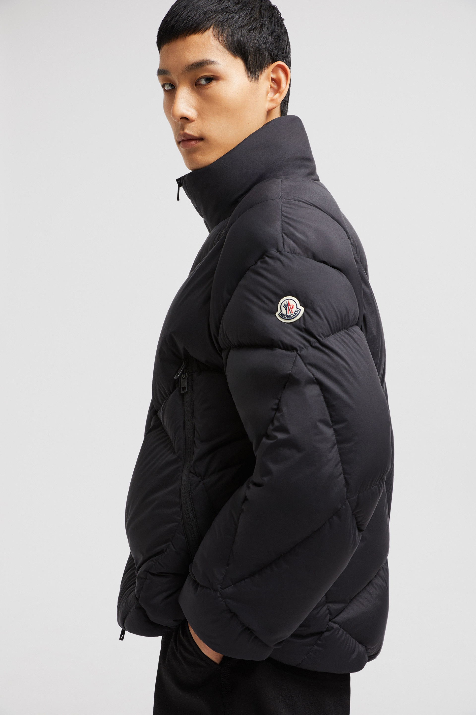 Moncler Vardar Short Down Jacket | REVERSIBLE