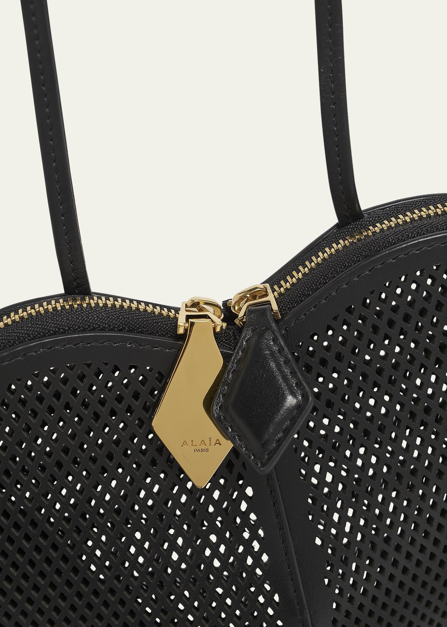 Le Coeur Crossbody Bag in Fishnet Leather - 5