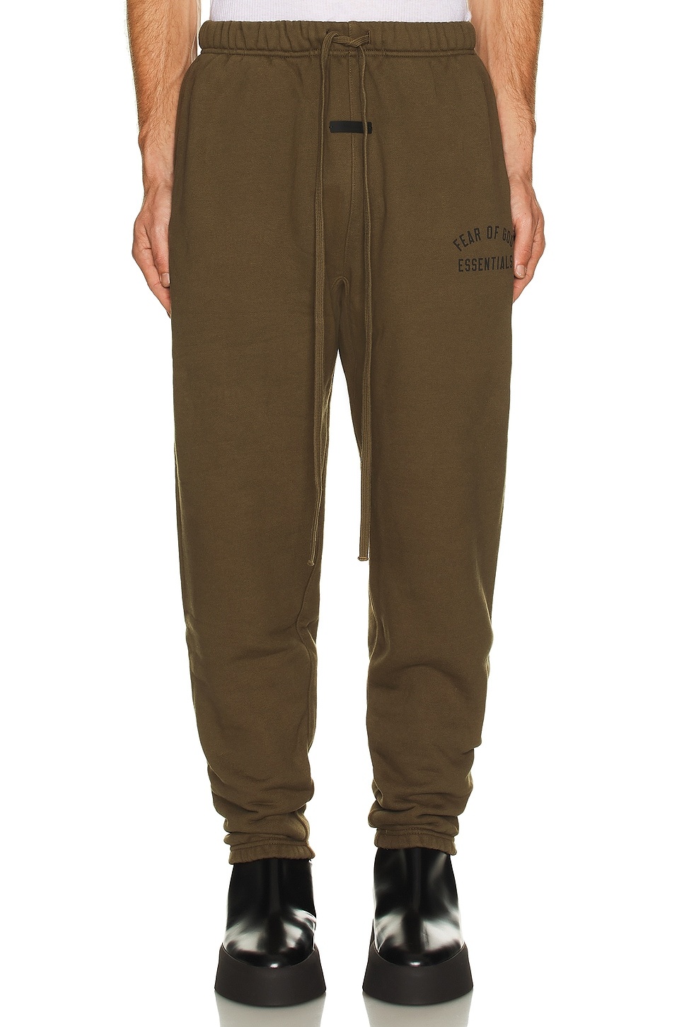 Fleece Essential Sweatpant - 4