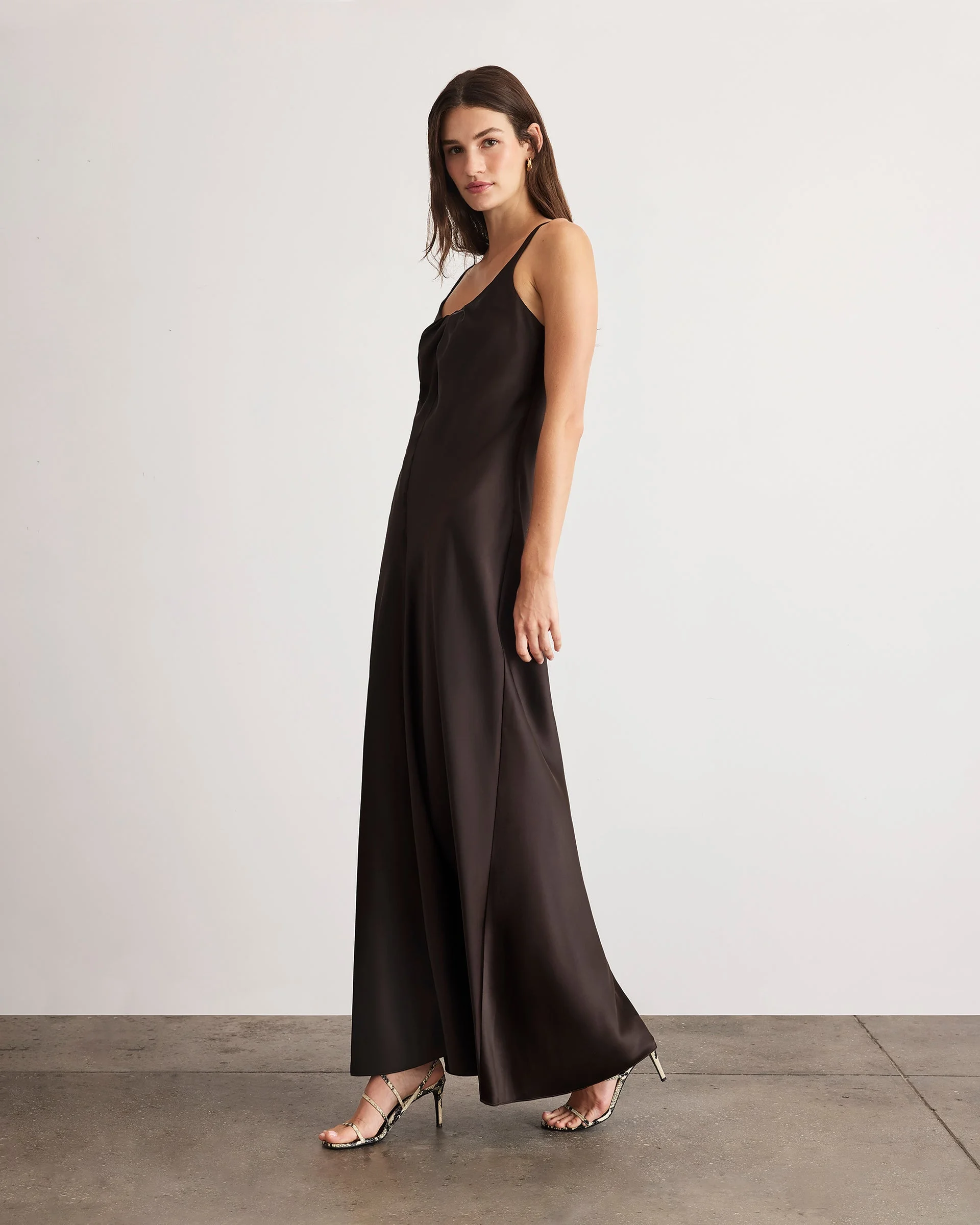 UMA GOWN - 1