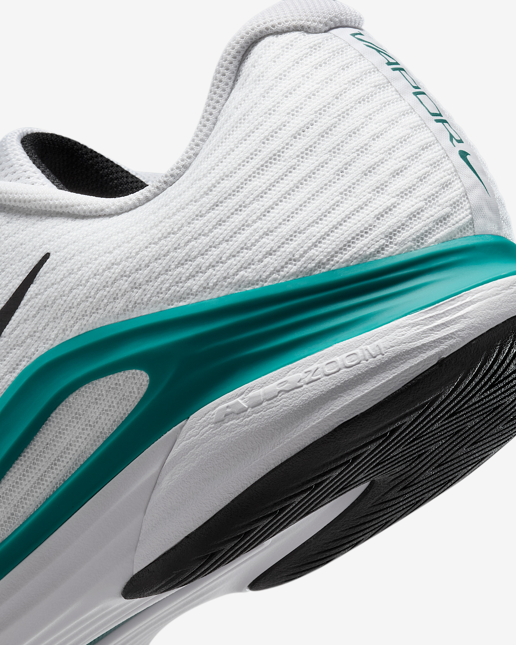 Nike Vapor 12 Men's Hard Court Tennis Shoes - 8