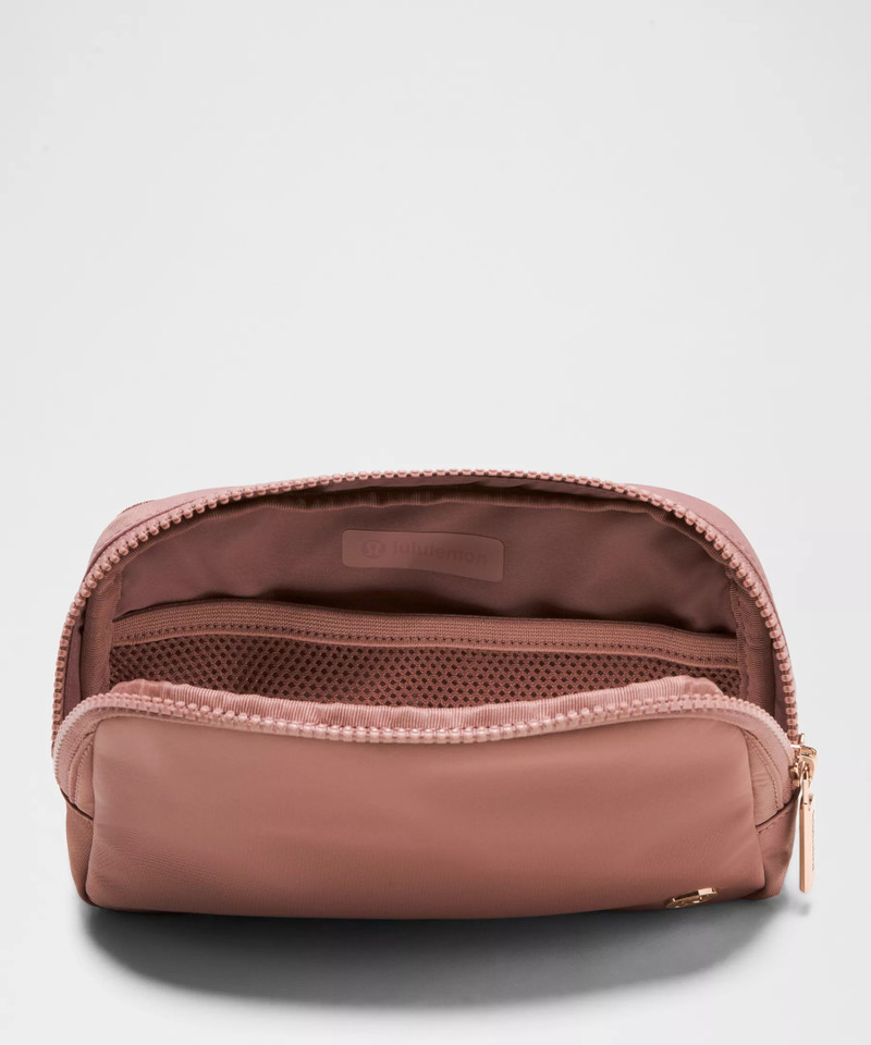 Everywhere Belt Bag 1L *Wordmark 5