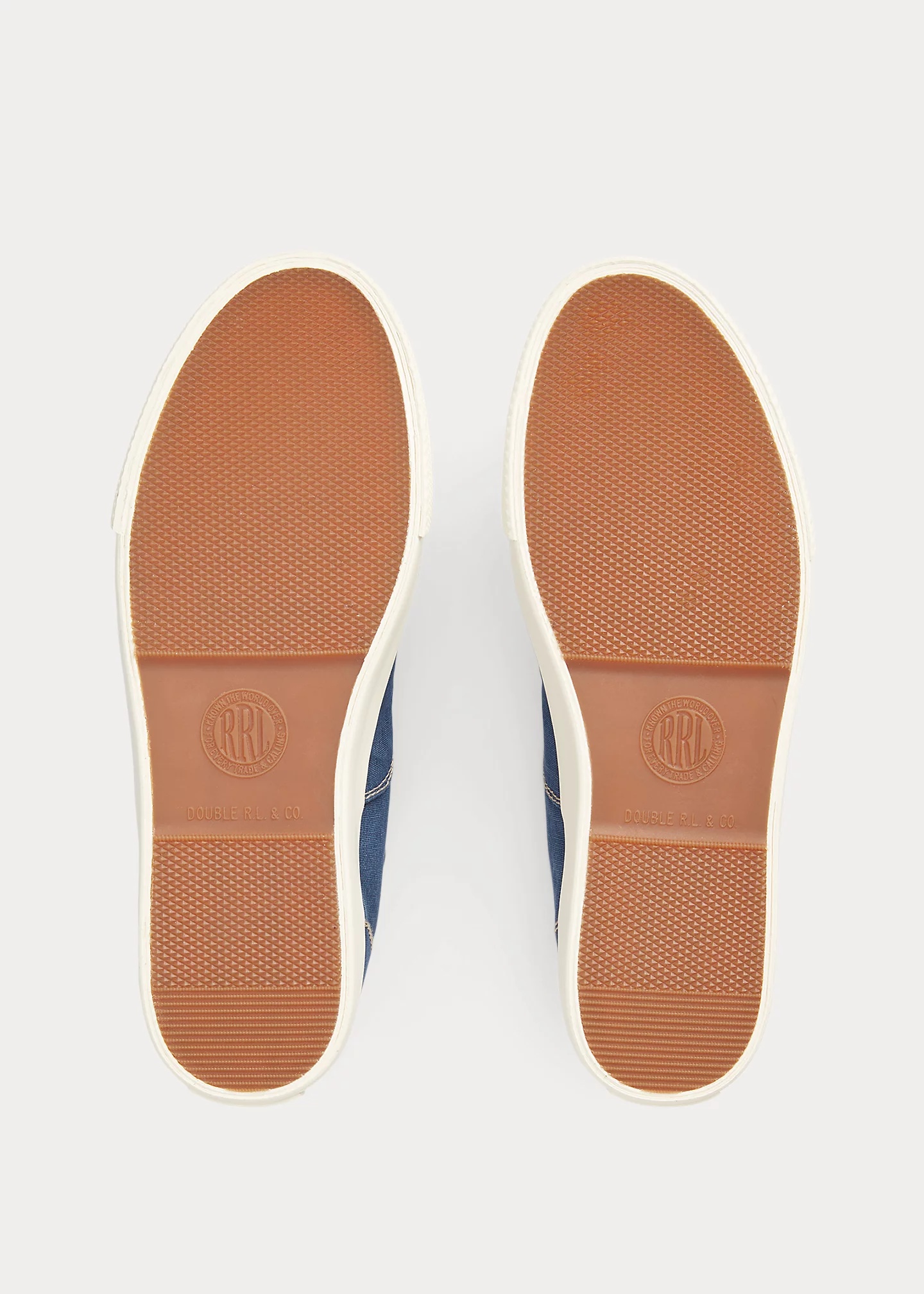 Canvas Sneaker - 4
