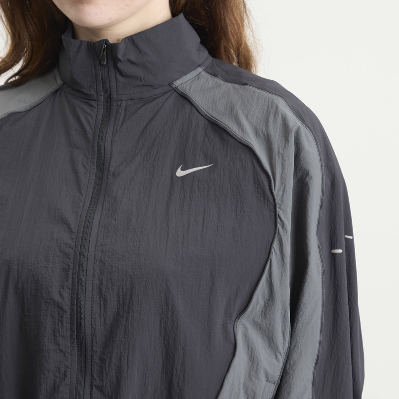 Nike Swift UV Repel Running Jacket 5
