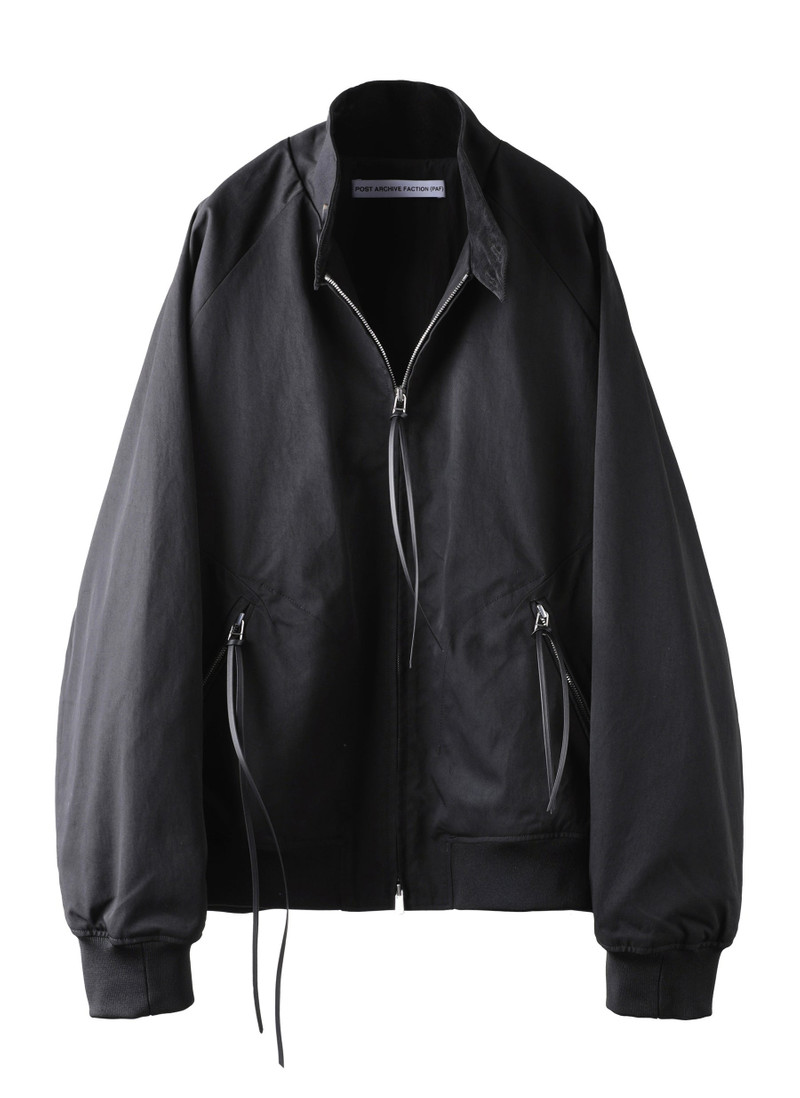 8.0 BOMBER CENTER (BLACK) 1