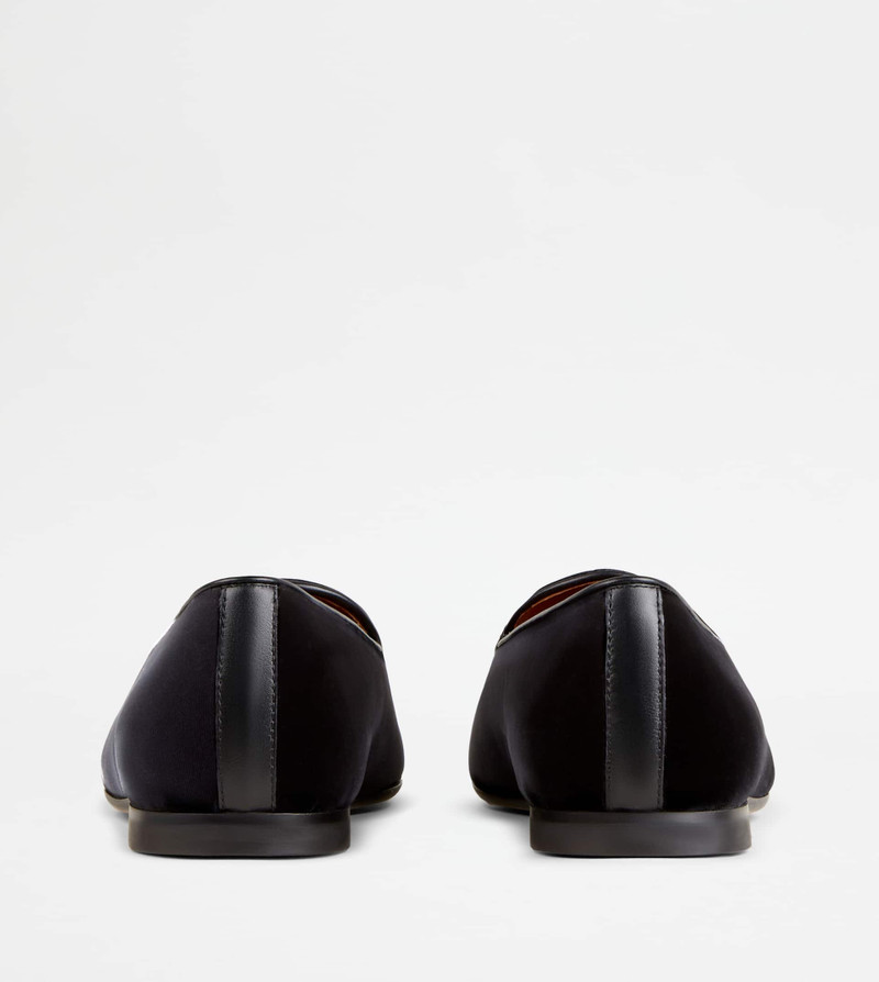 Tod's LOAFERS WITH TASSELS IN VELVET - BLACK outlook