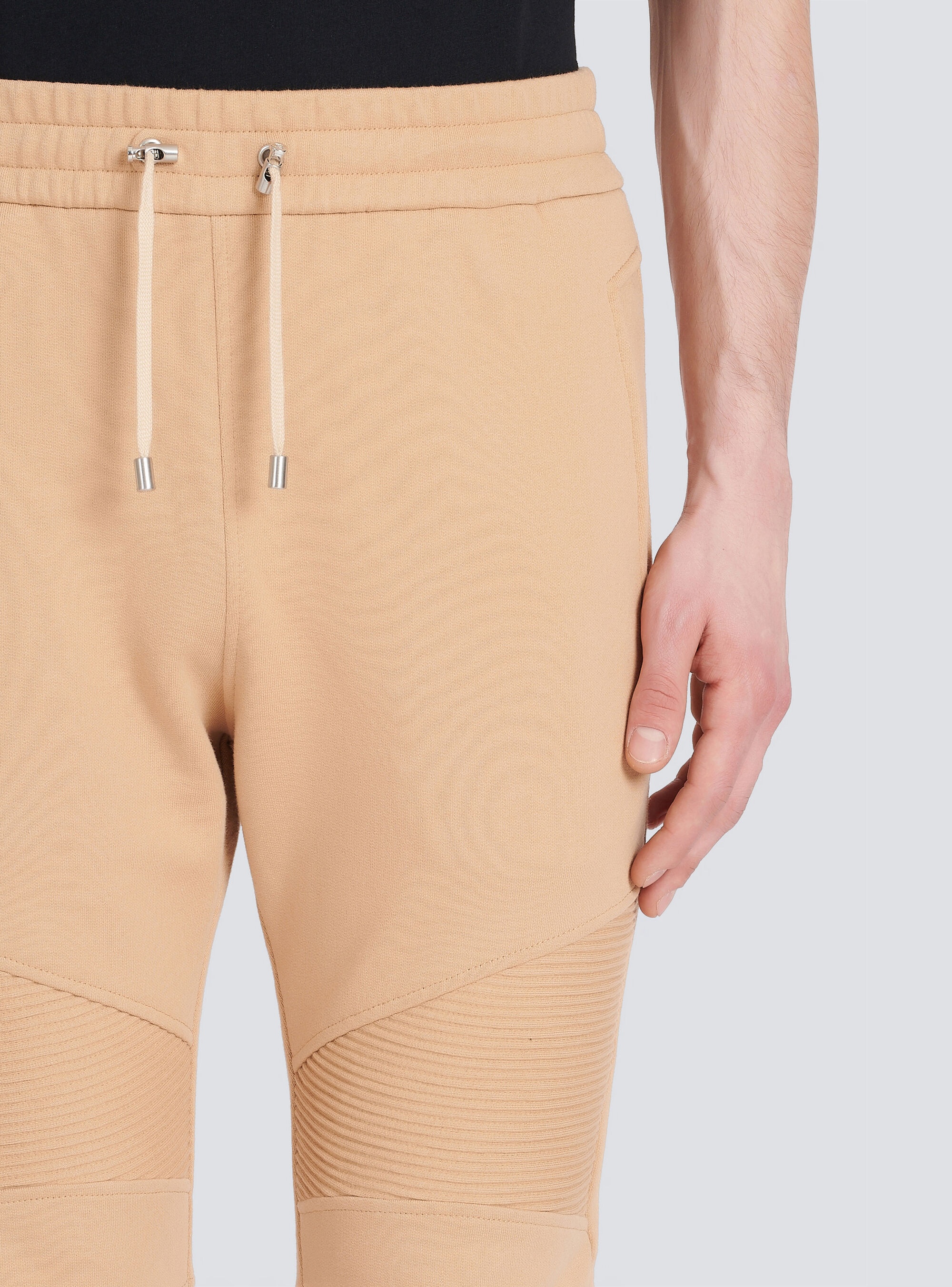 Eco-designed cotton sweatpants with black Balmain logo print - 6