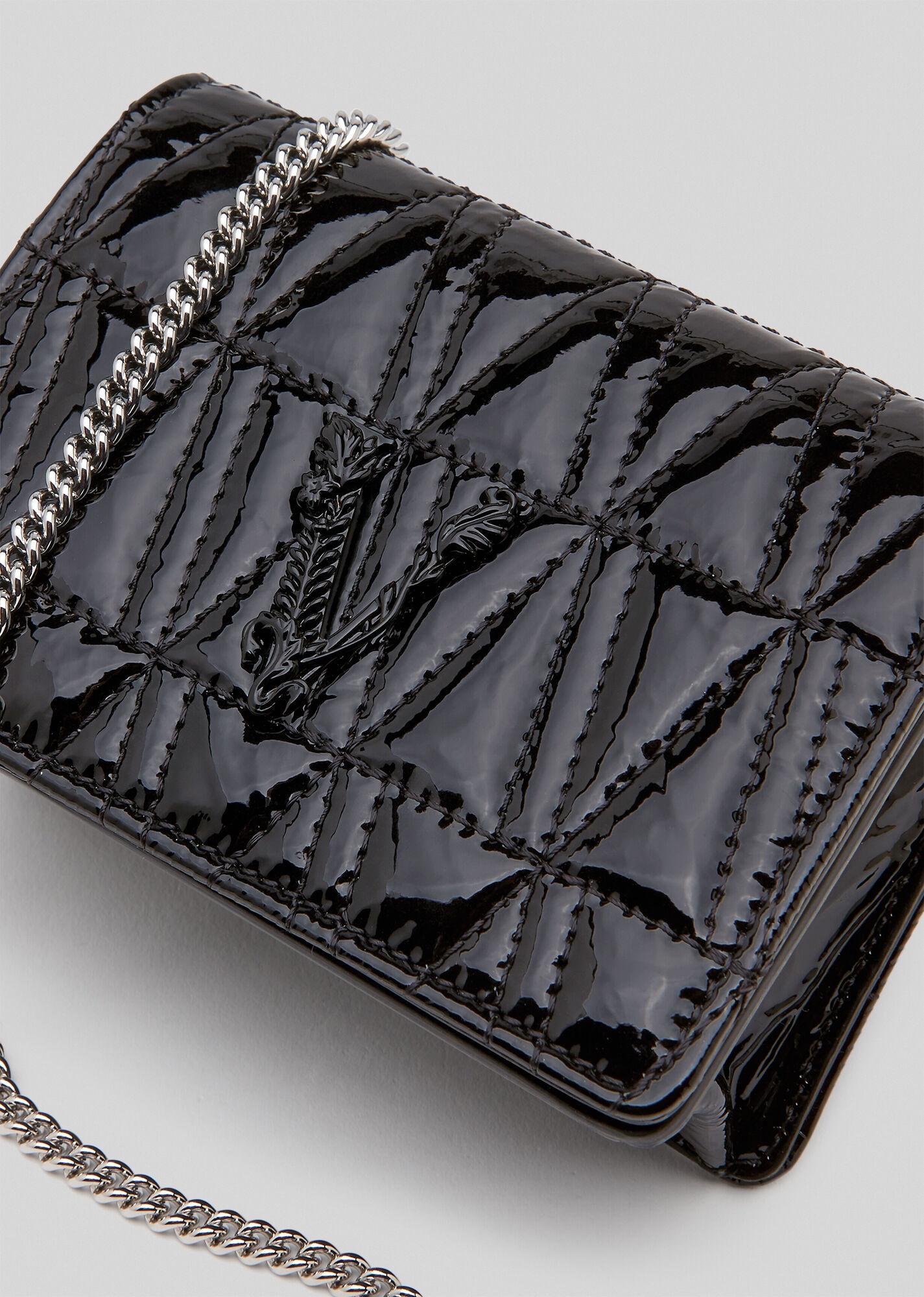 Virtus Quilted Naplak Small Chain Wallet - 6