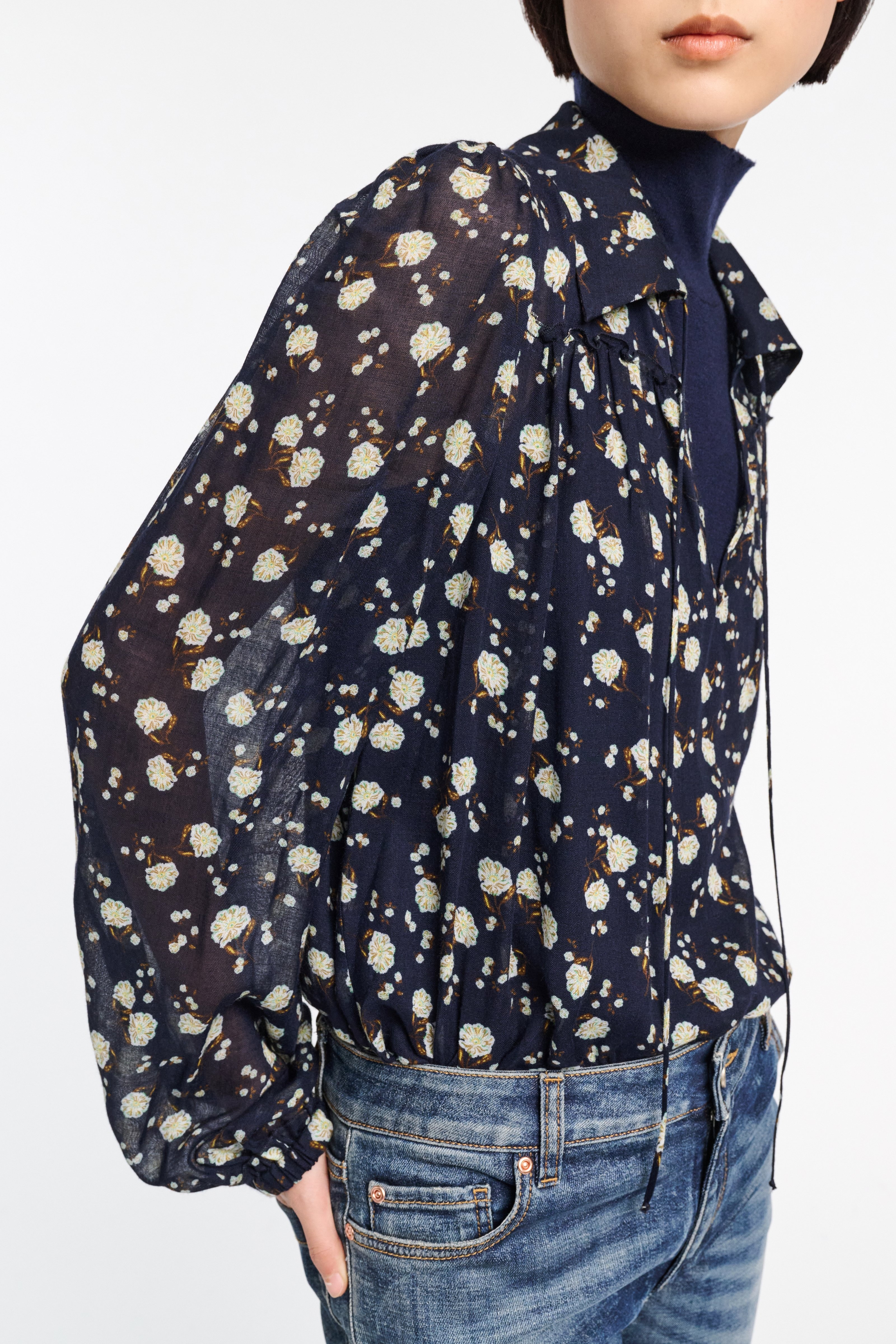 FLORAL VOLUMES blouse - 6