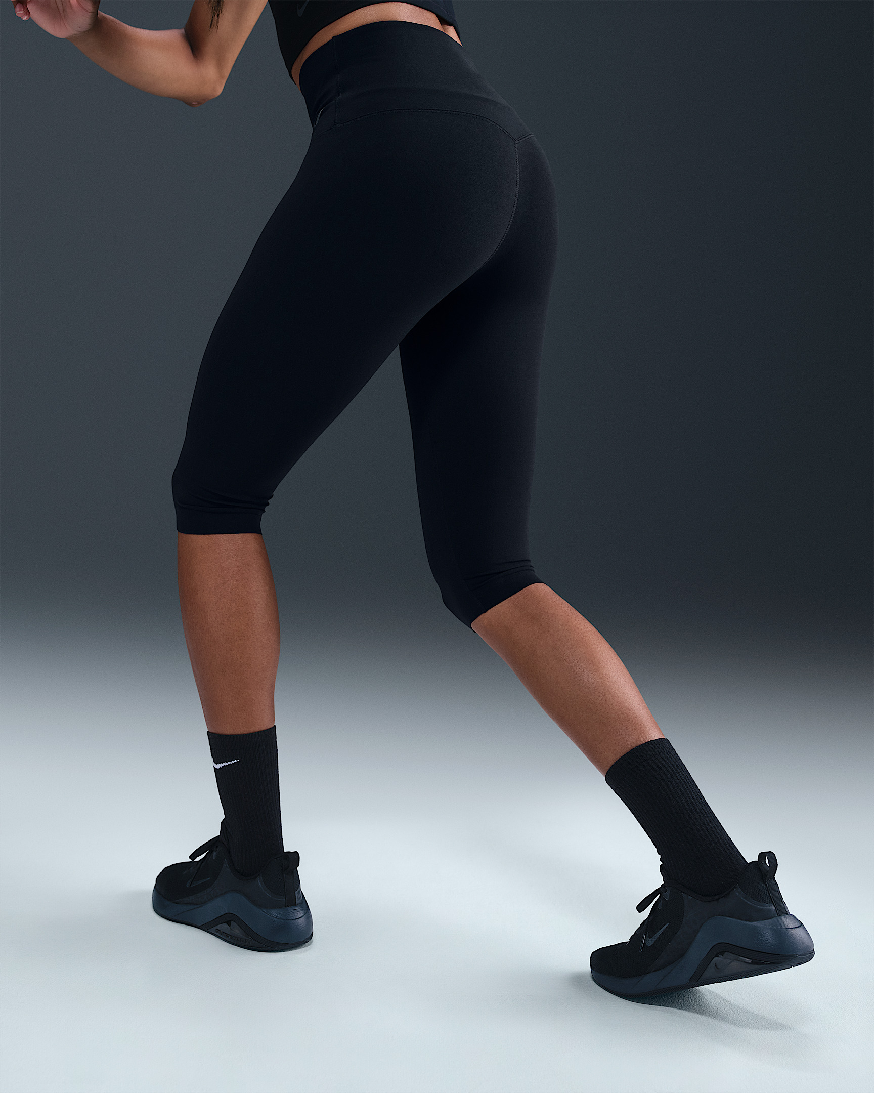 Nike Zenvy Women's Gentle-Support High-Waisted Capri Leggings - 3