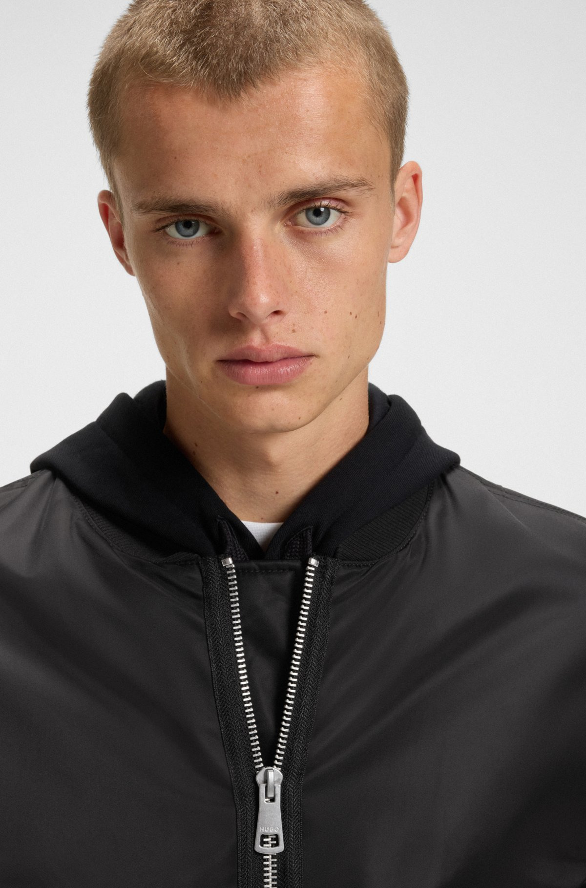 RELAXED-FIT WATER-REPELLENT JACKET WITH SLEEVE POCKET - 5