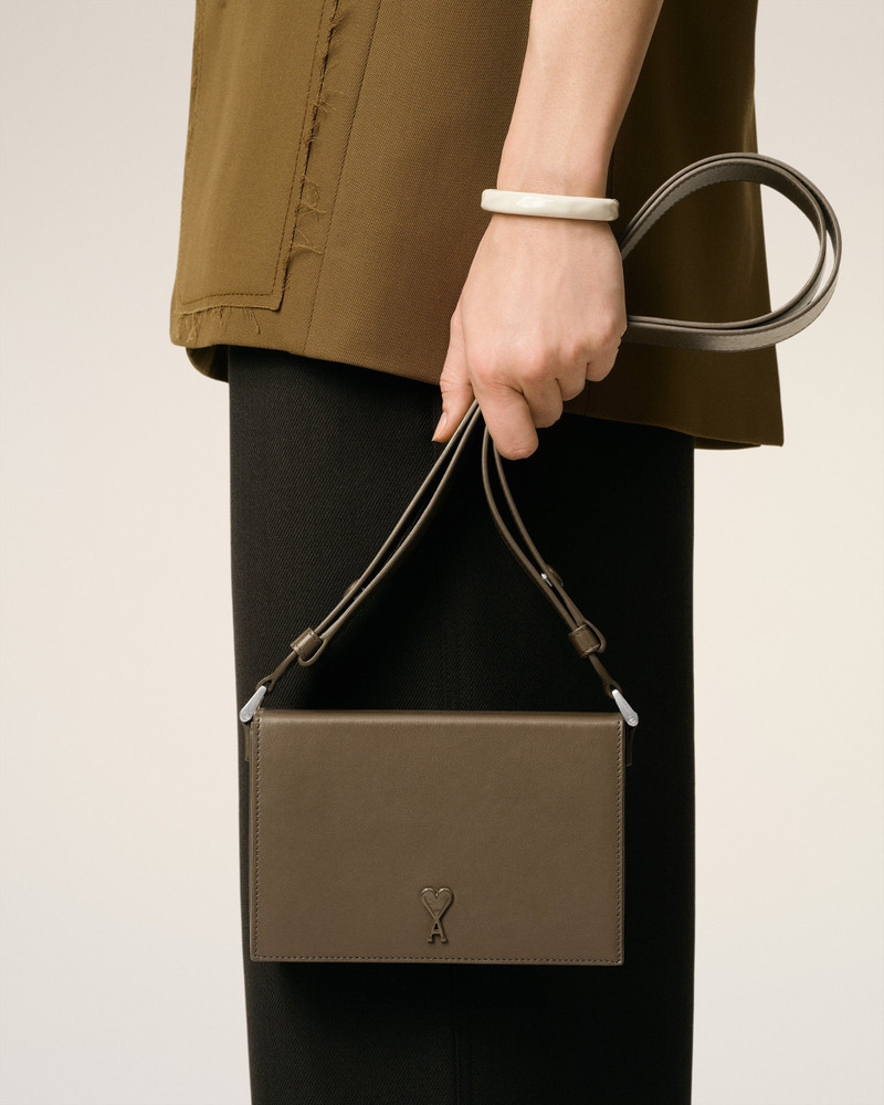 AMI Paris GREEN SMOOTH LEATHER AMI DE COEUR LUNCH BOX BAG outlook
