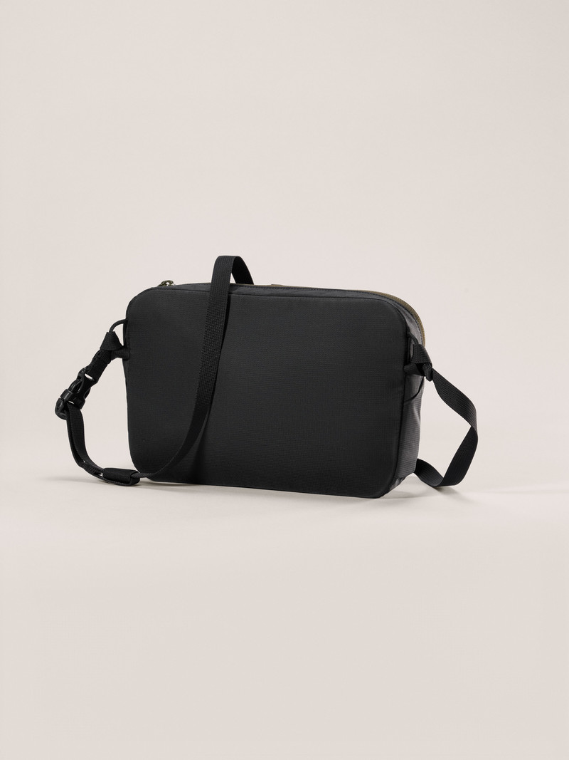 Arc'teryx Heliad Crossbody Bag outlook
