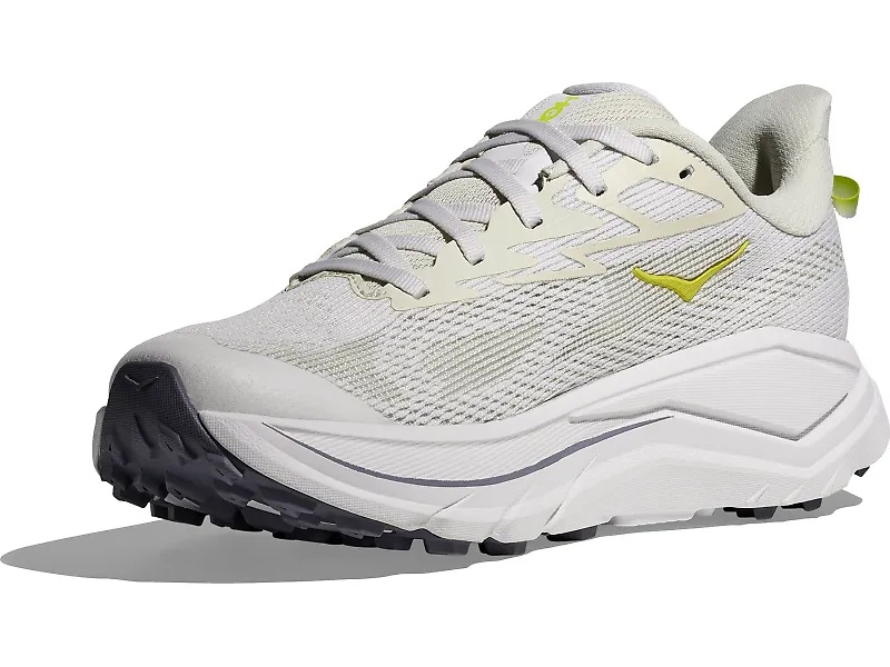 HOKA Challenger 8 - 7