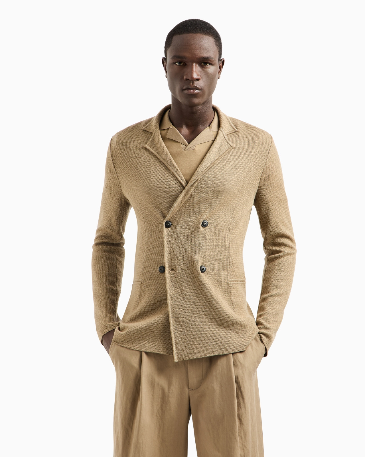 DOUBLE-BREASTED JACKET IN VIRGIN WOOL AND CASHMERE - 4