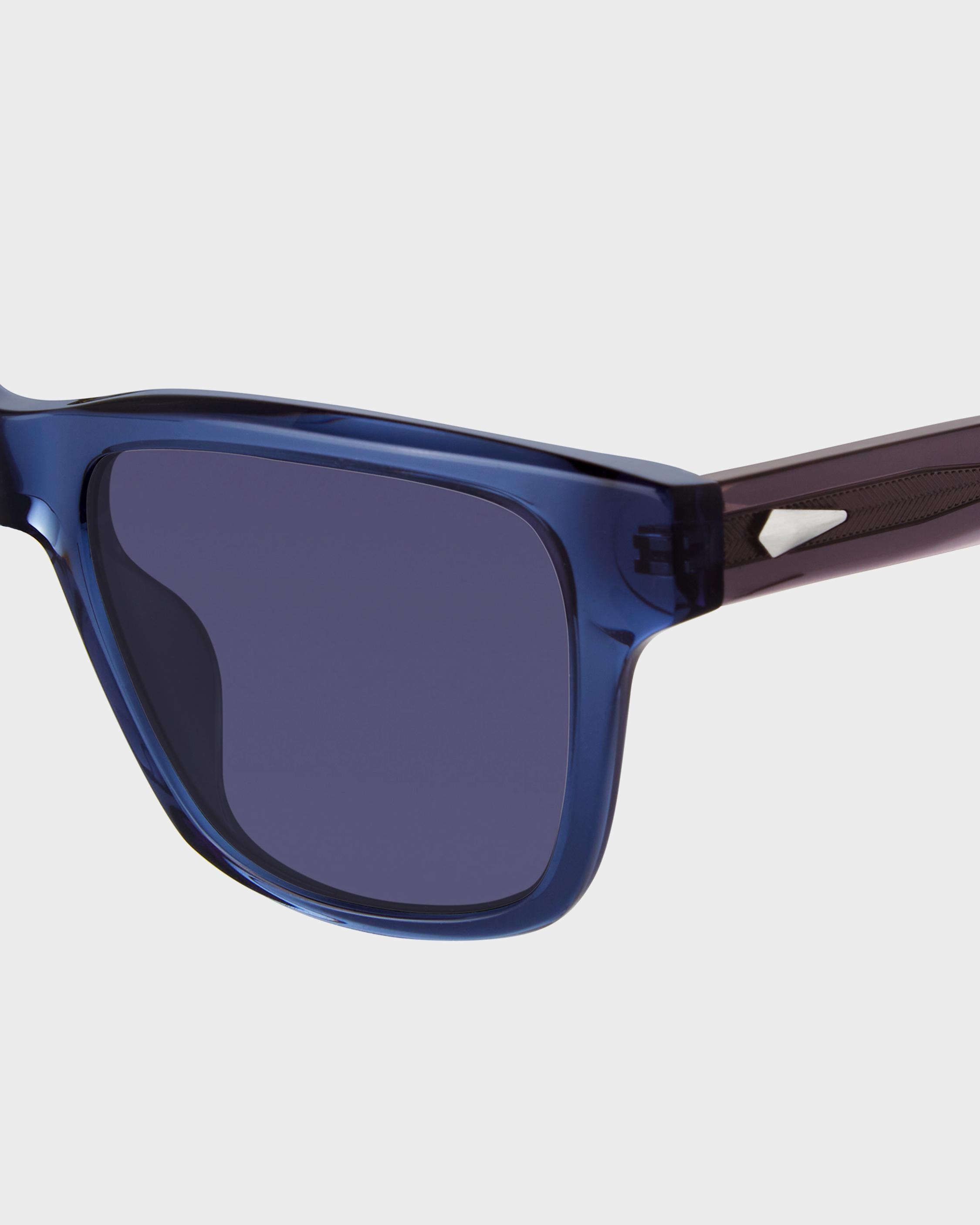 Canyon
Square Sunglasses - 3