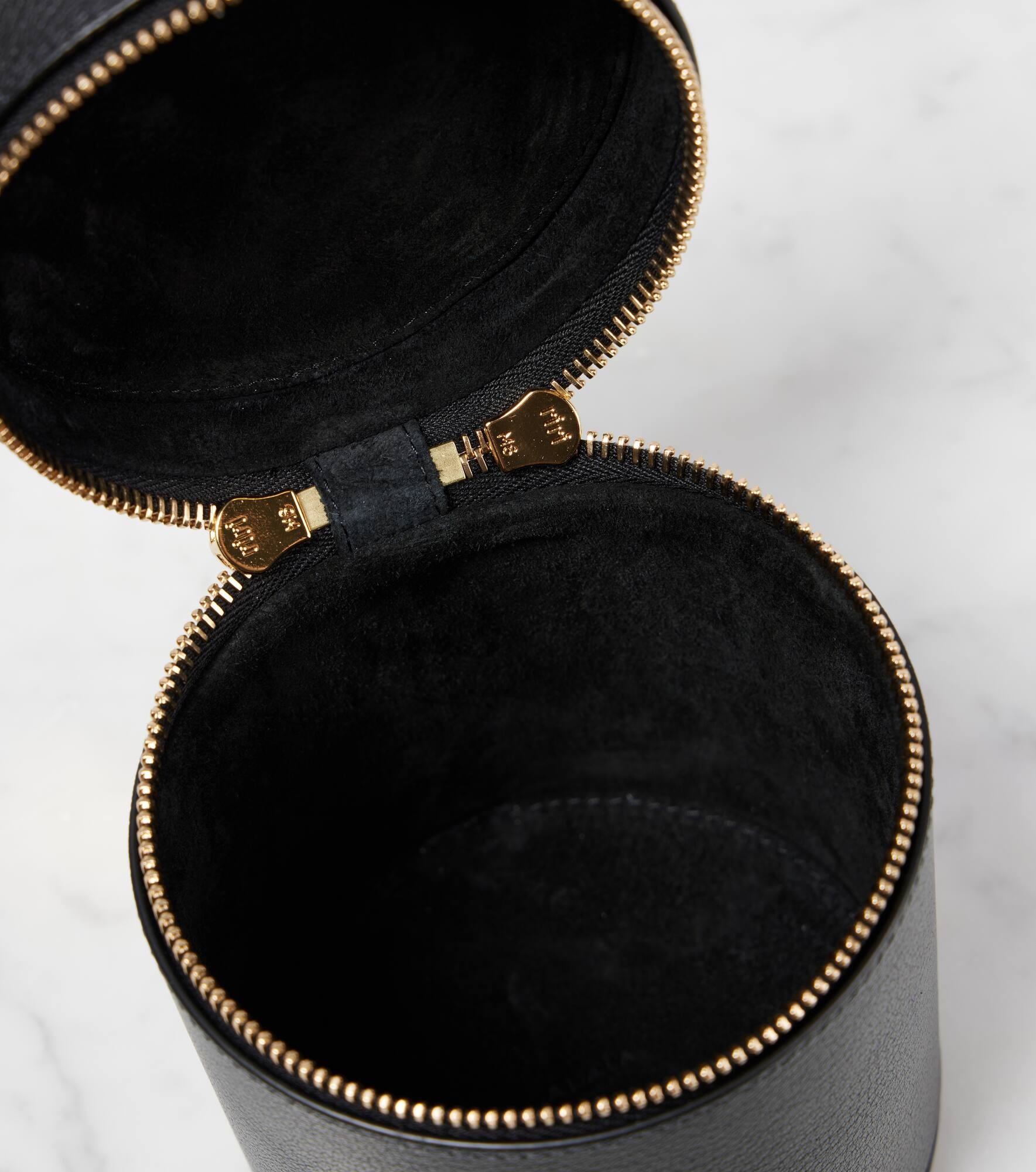 Cube Mini leather vanity bag - 3