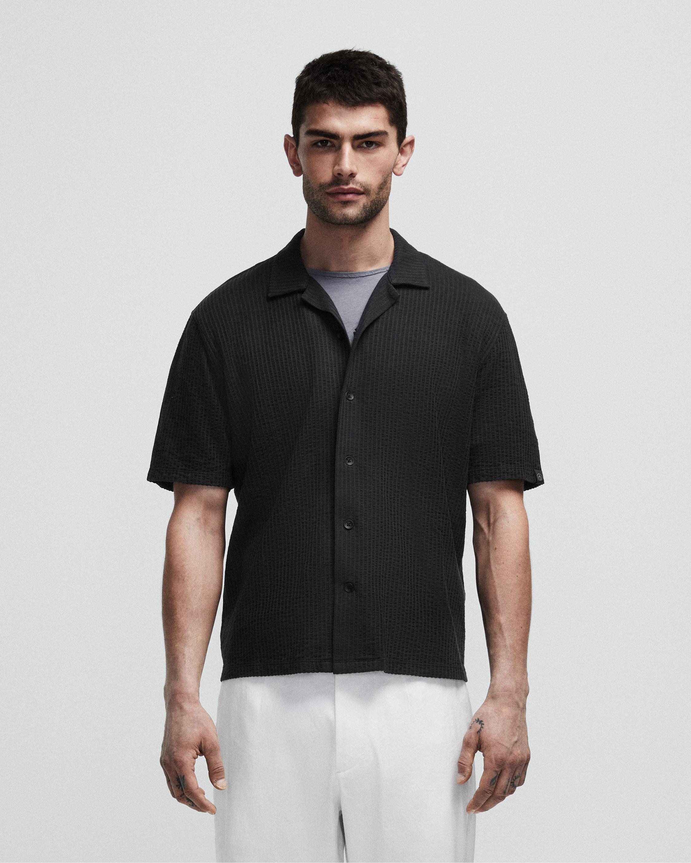 Avery Knit Seersucker Shirt
Classic Fit Shirt - 4