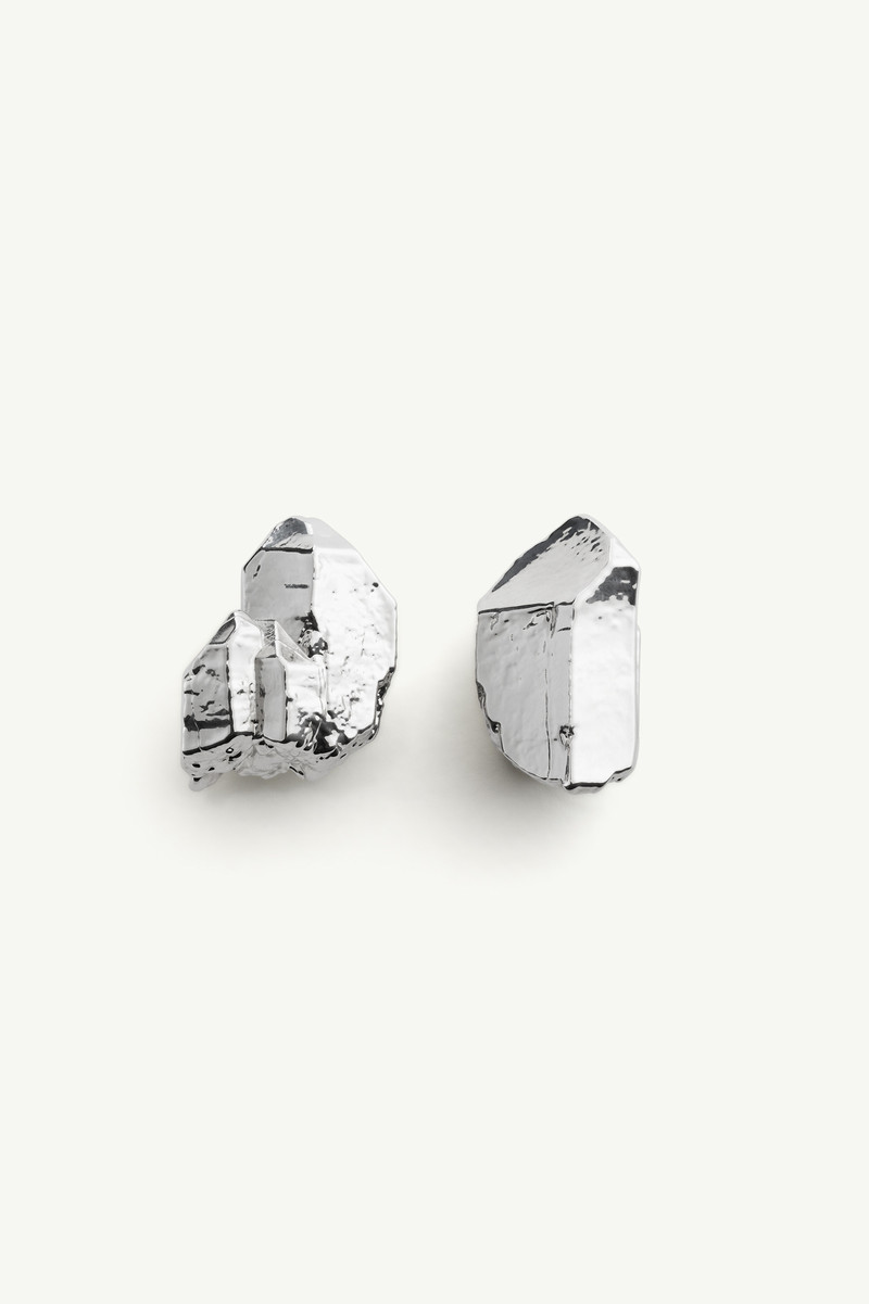 Rock hoop earring 1