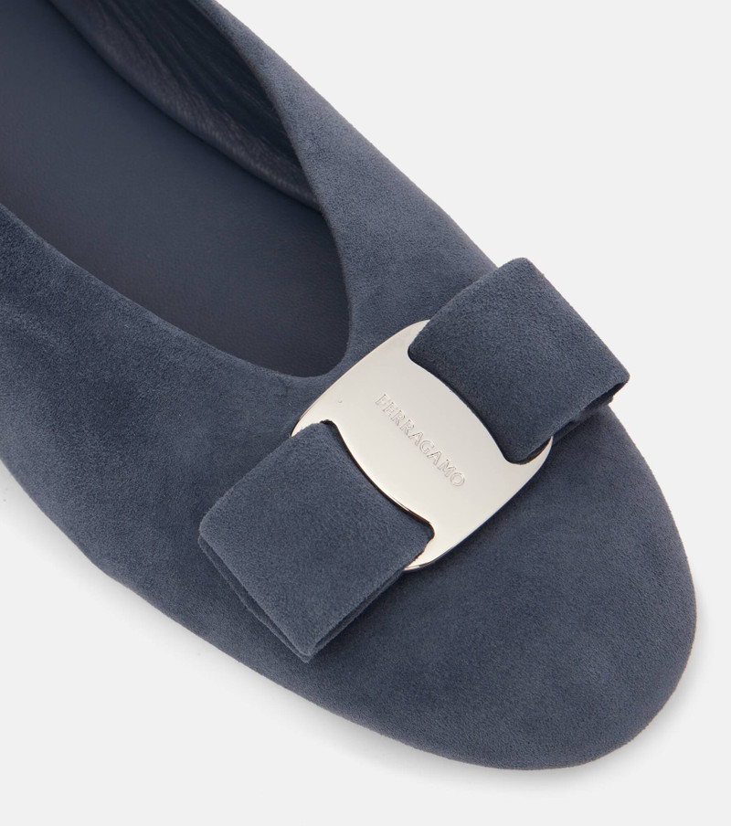 Vanna bow-detail suede ballet flats 5