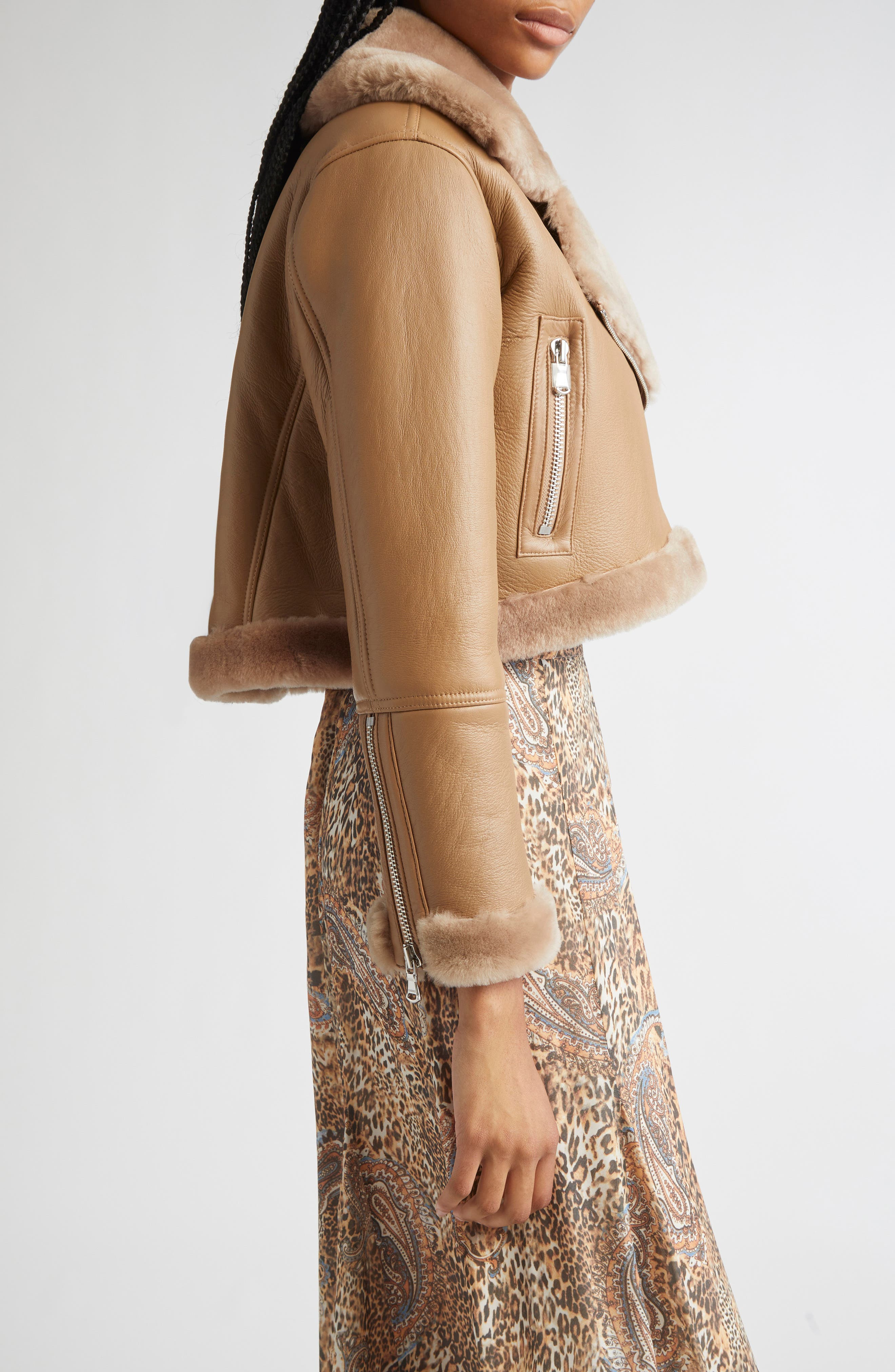 L'AGENCE Pike Leather & Genuine Shearling Crop Jacket in Chanterelle at Nordstrom - 4