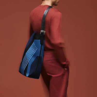 Hermès Etriviere shoulder MM dynamo bag outlook