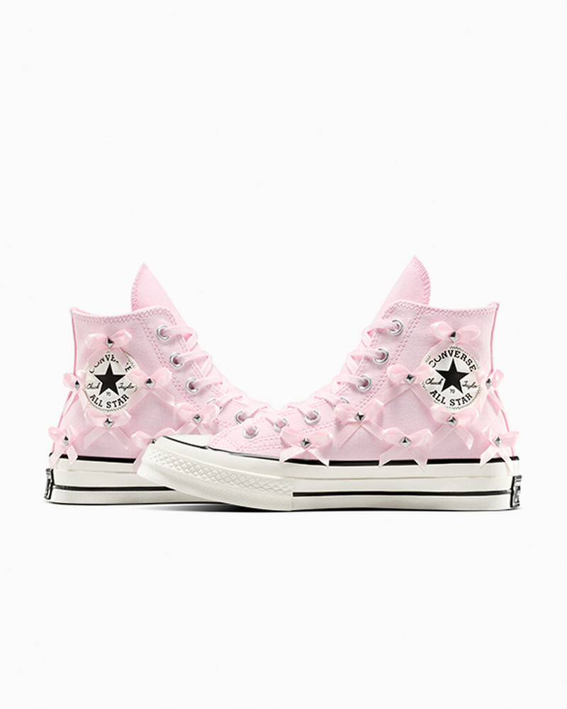 Chuck 70 Bows & Studs 7