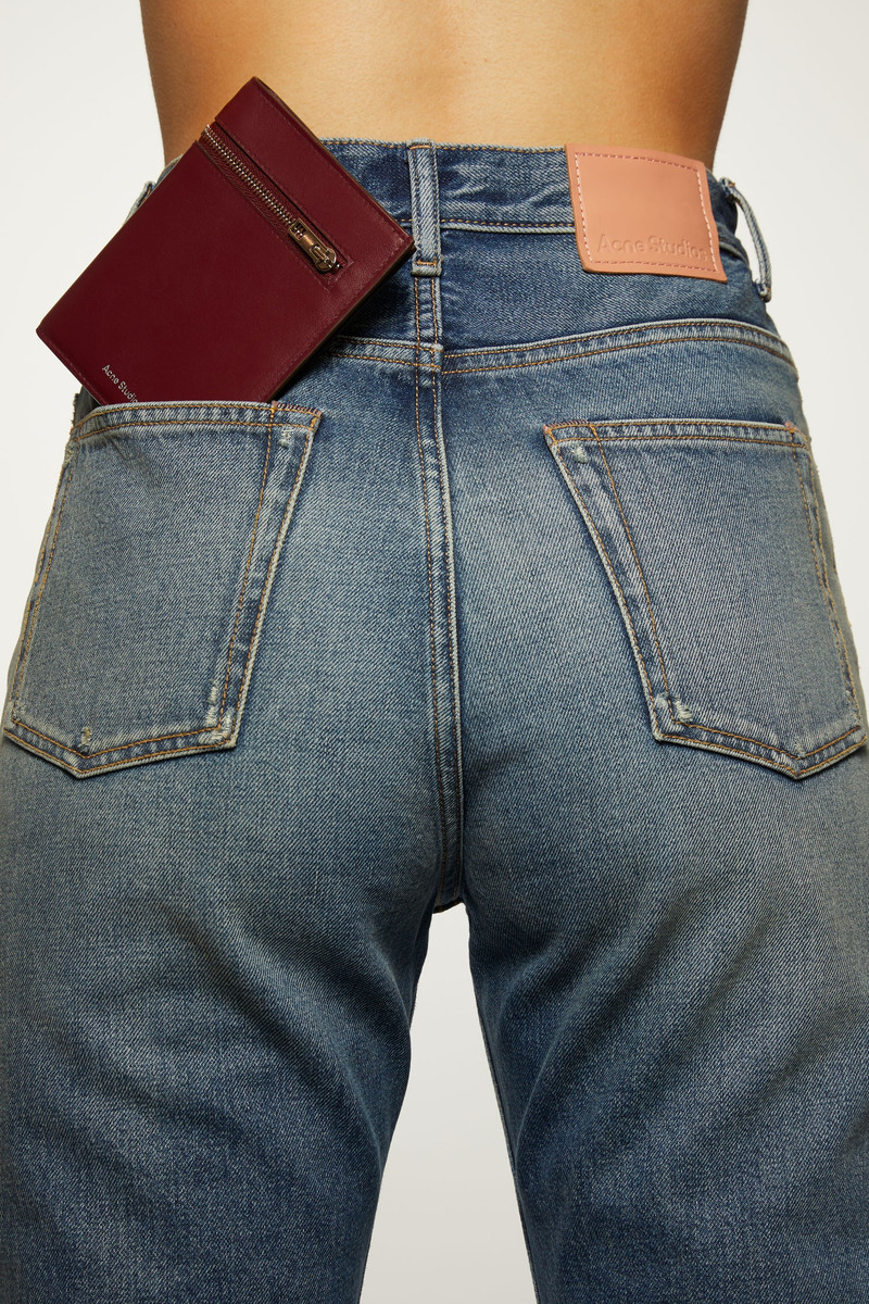 Trifold zip wallet burgundy 4