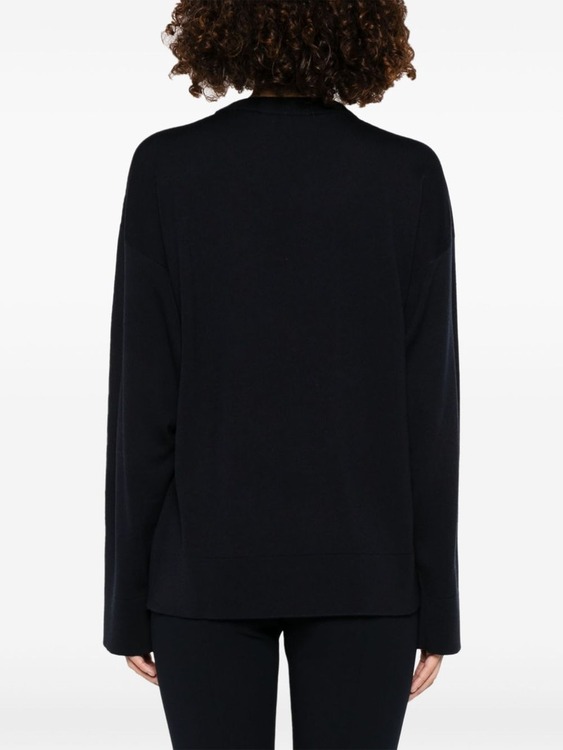 Ren sweater 4