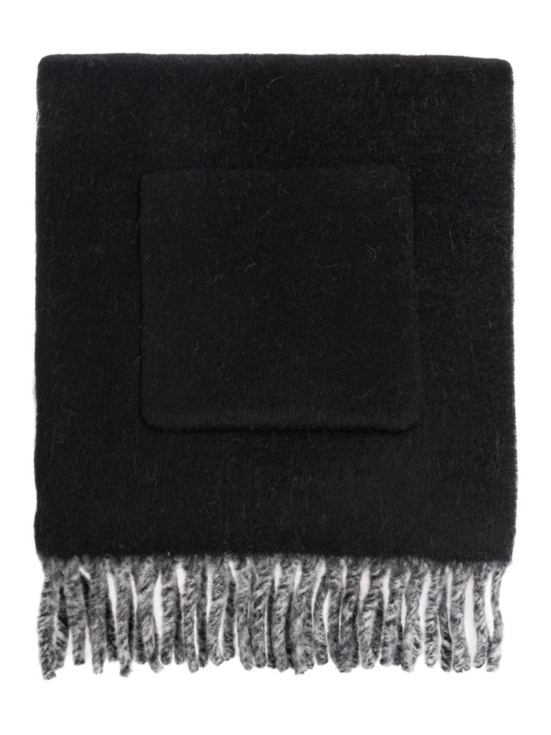 logo-lettering scarf 1
