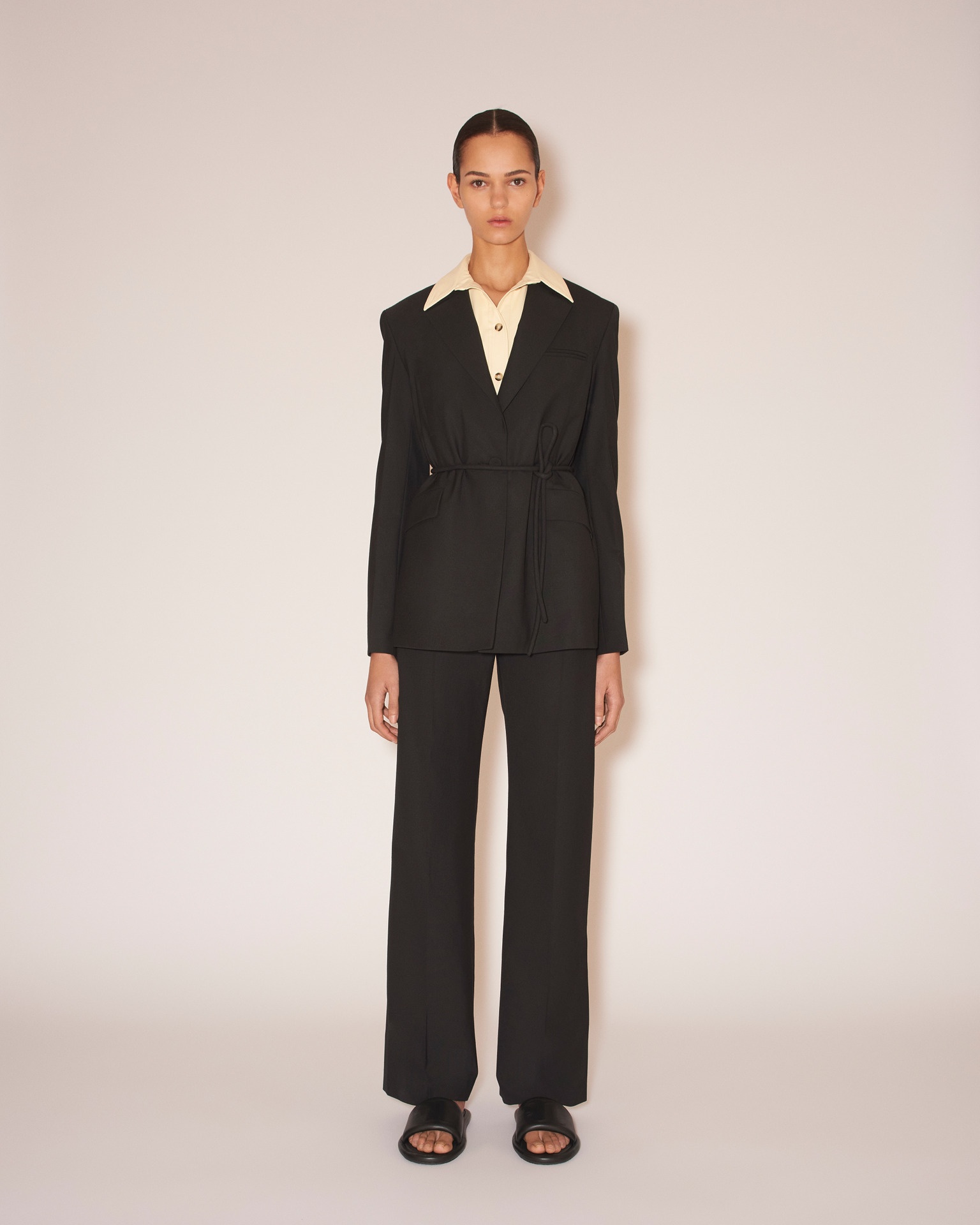 MARIKO - Summer suiting tie-waist blazer - Black - 3