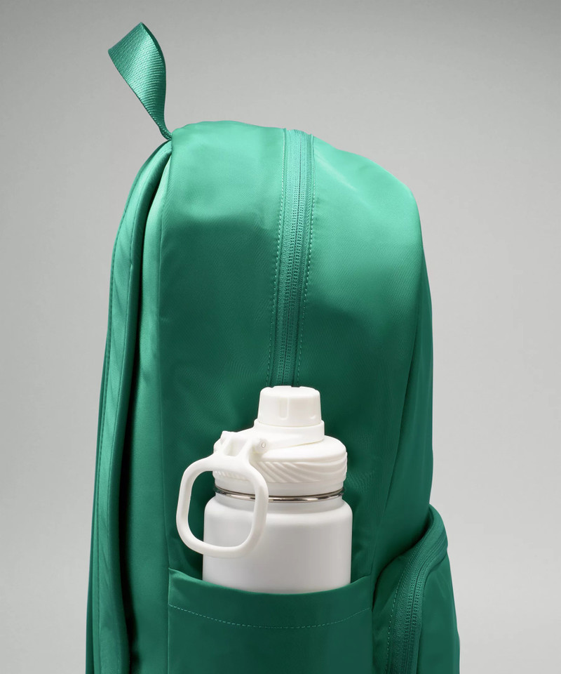 Everywhere Backpack 22L 4