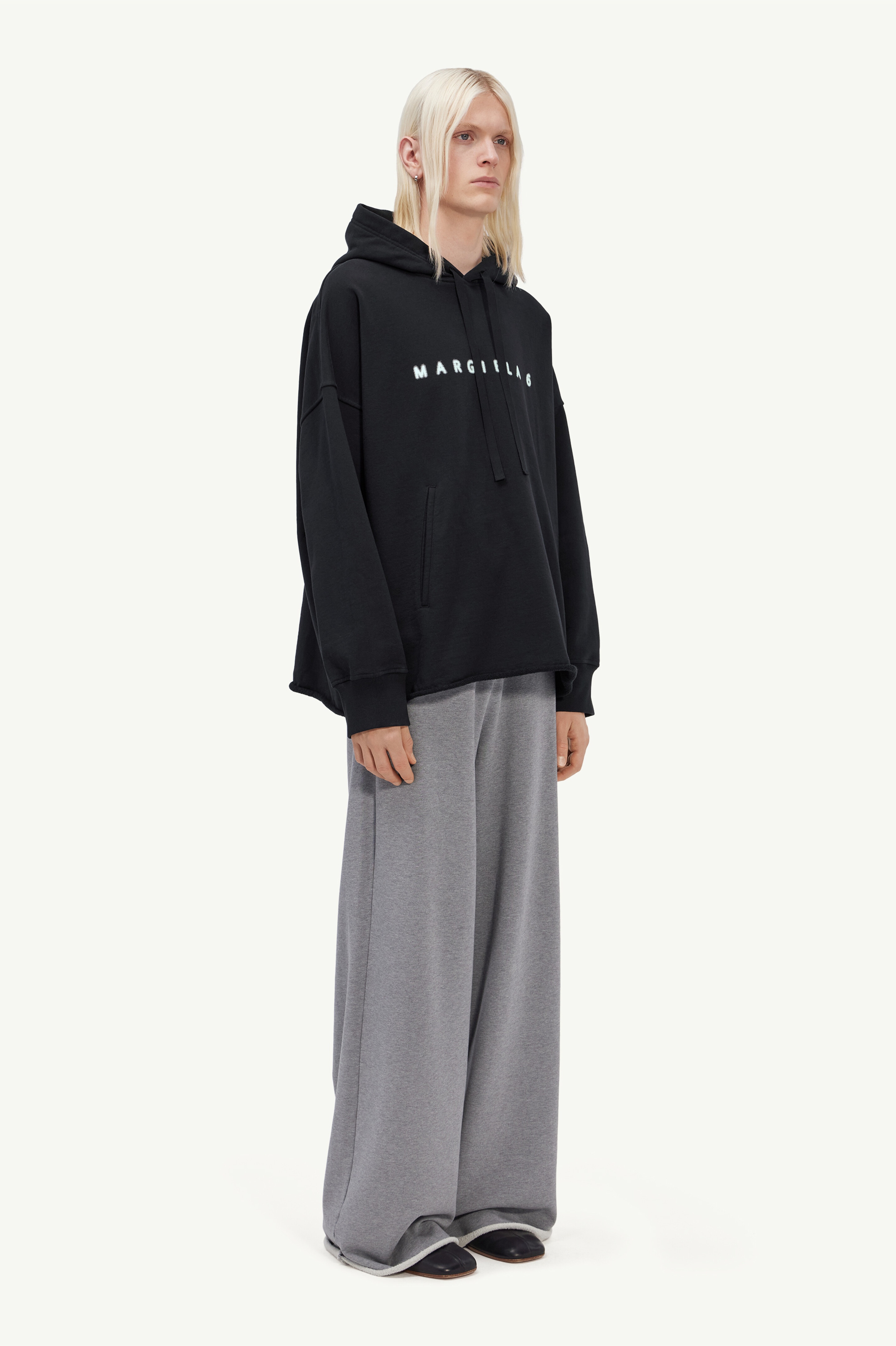 Hooded sweatshirt - 7