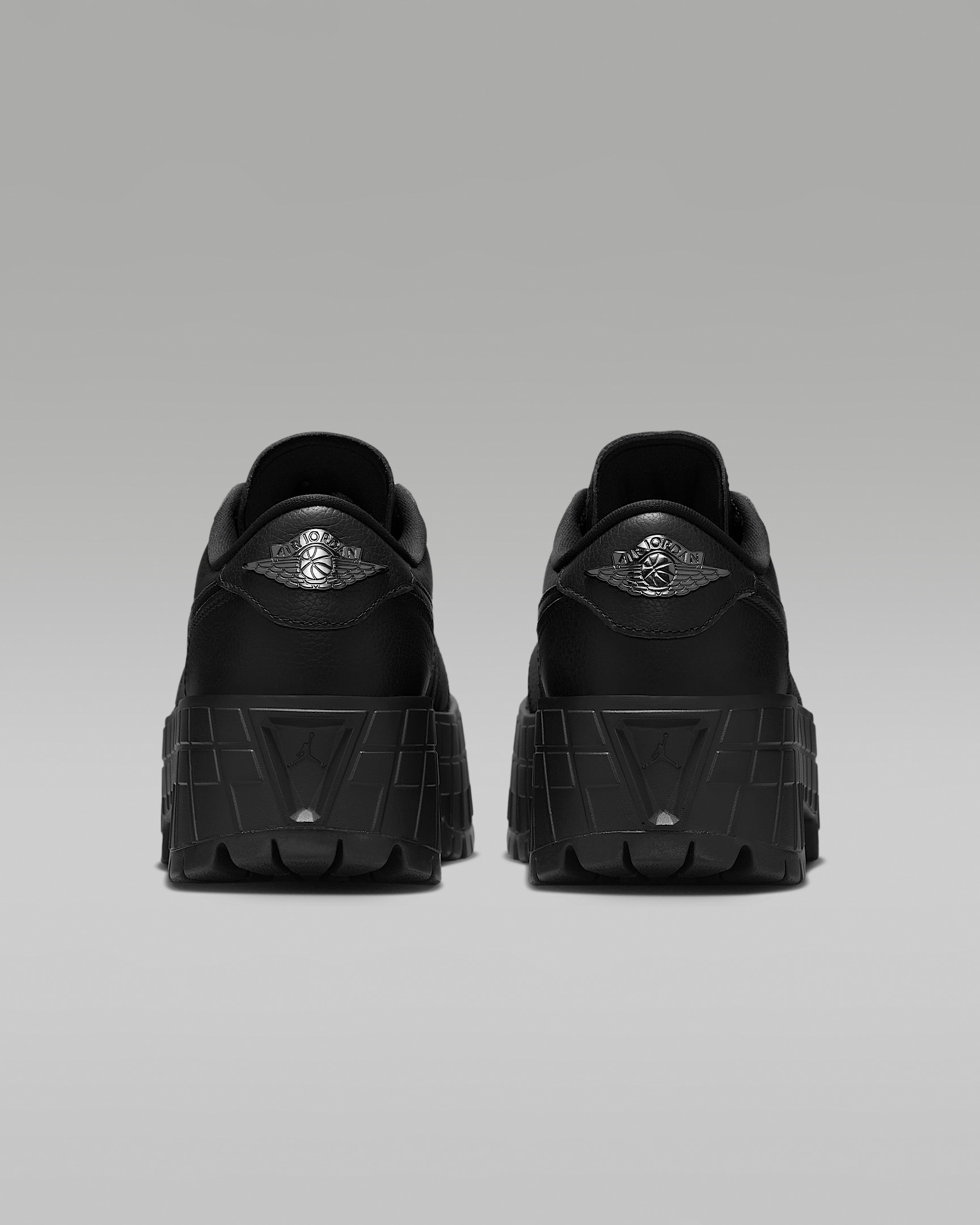 Air Jordan 1 Brooklyn Low Women's Shoes - 6