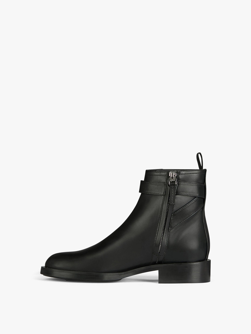 Givenchy BOOTS IN LEATHER WITH PADLOCK outlook