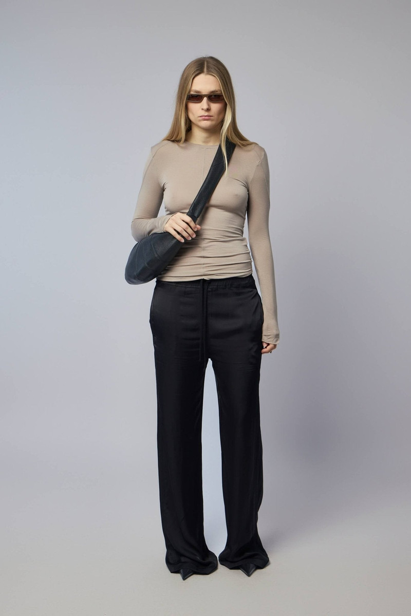 thom/krom Women T-shirt outlook