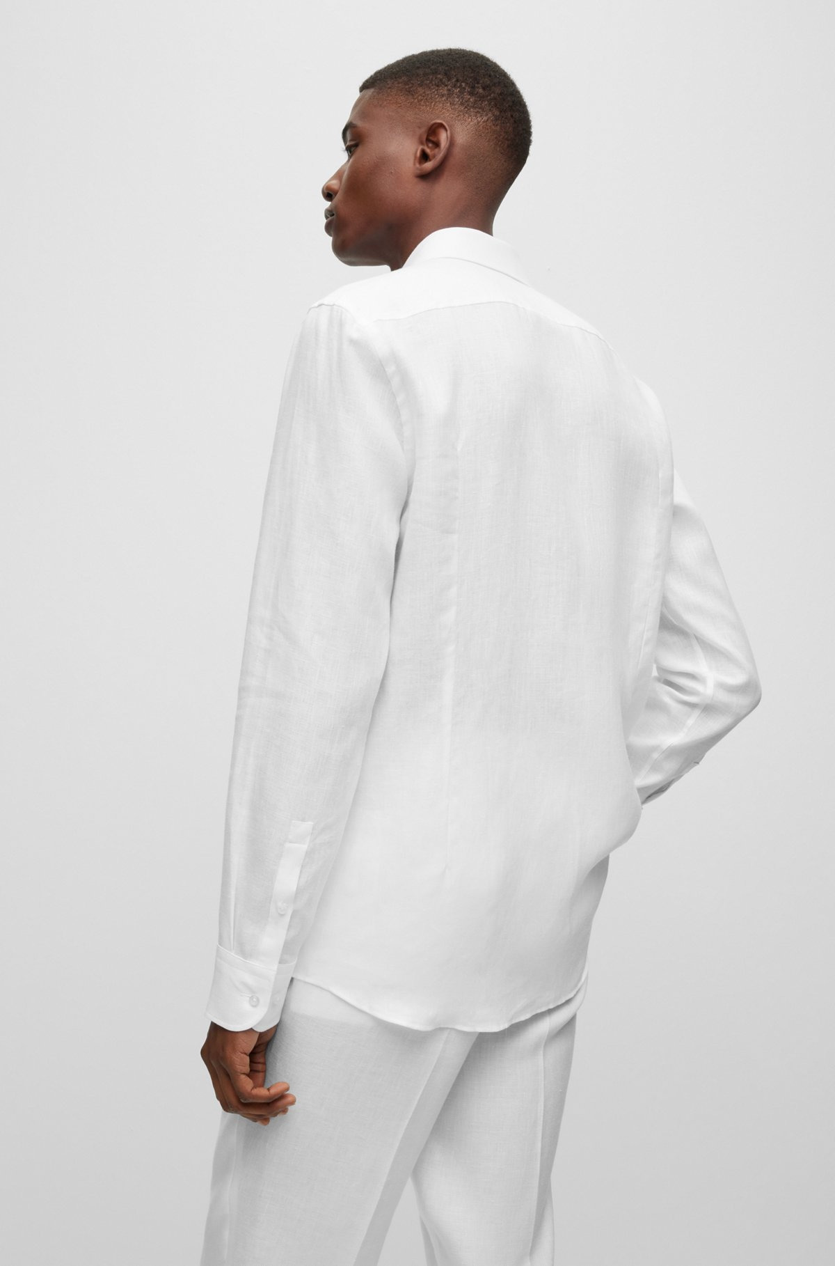 SLIM-FIT SHIRT IN ITALIAN-MADE LINEN - 5