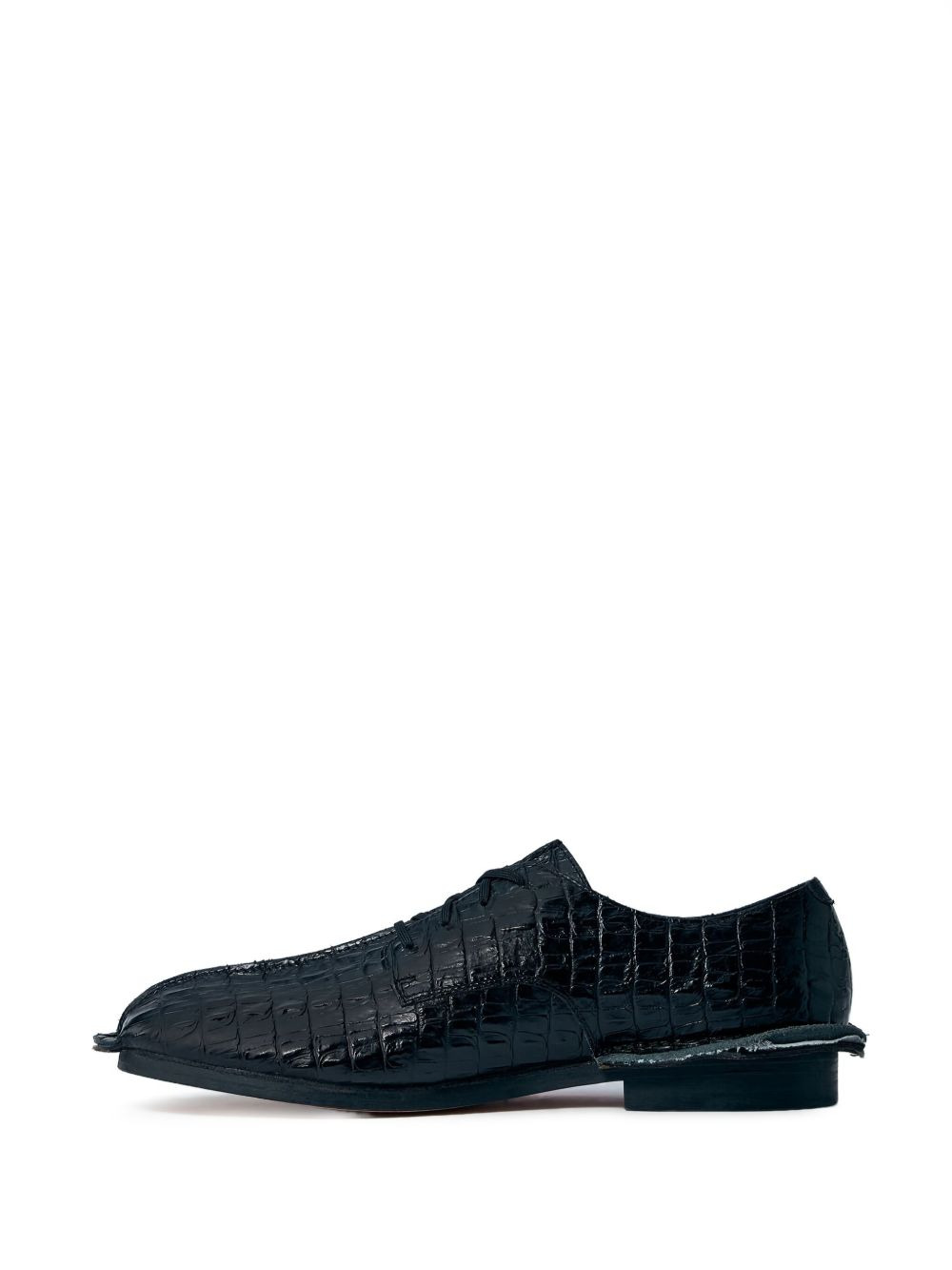 crocodile-embossed lace-up shoes - 3