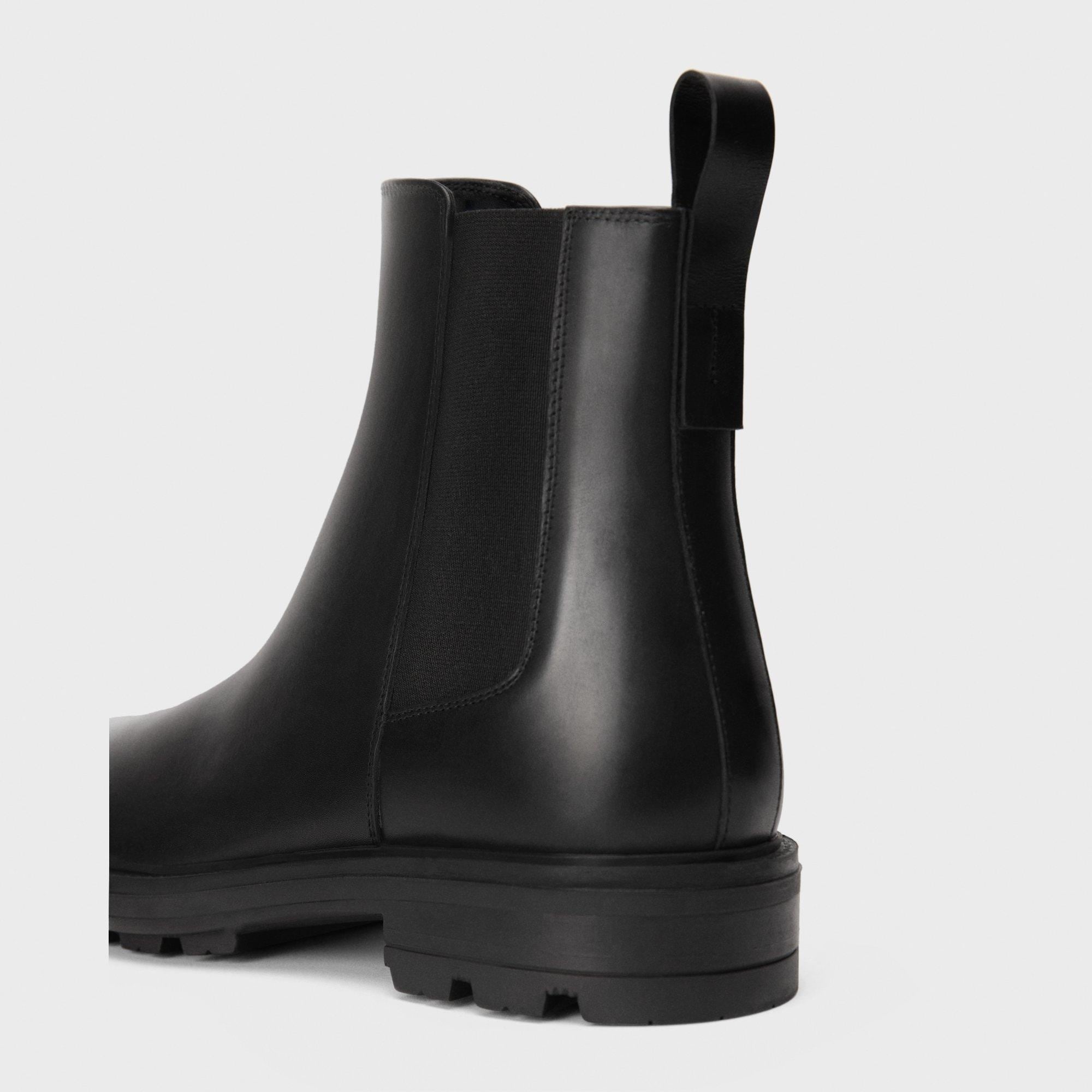 Chelsea Boot in Leather - 6