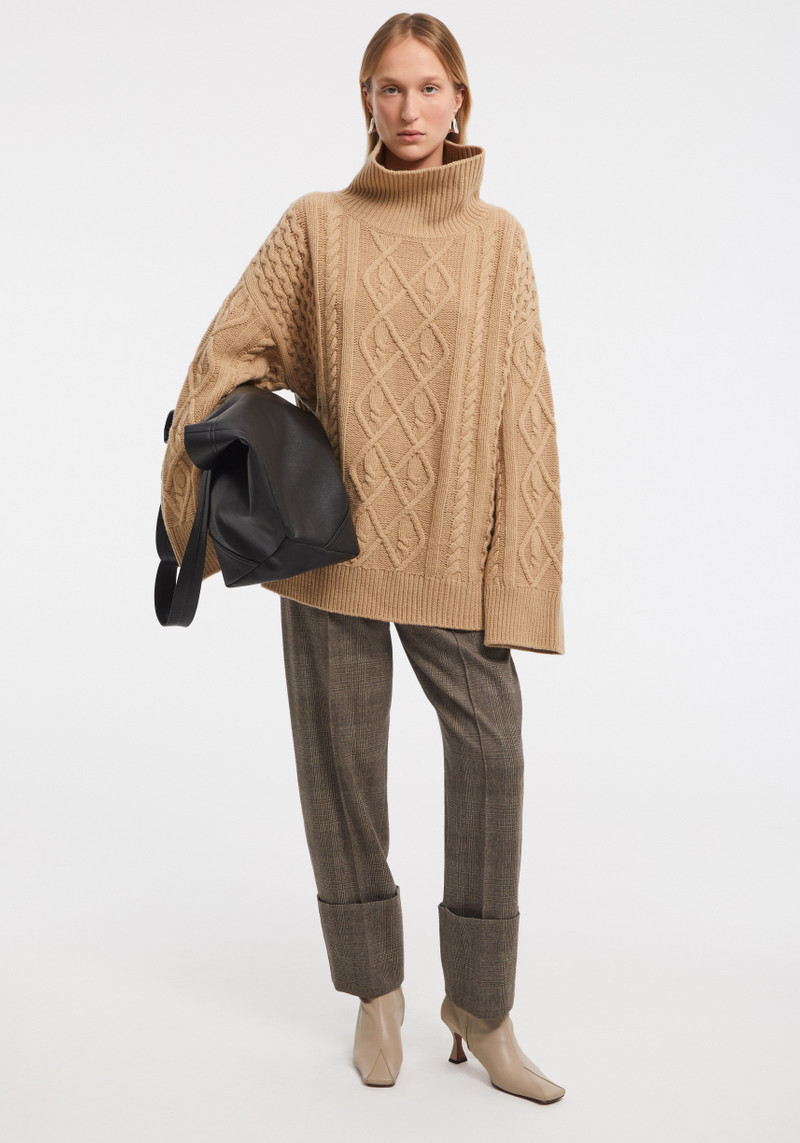 AERON MARSHALL
Cable-knit merino funnel-neck jumper outlook