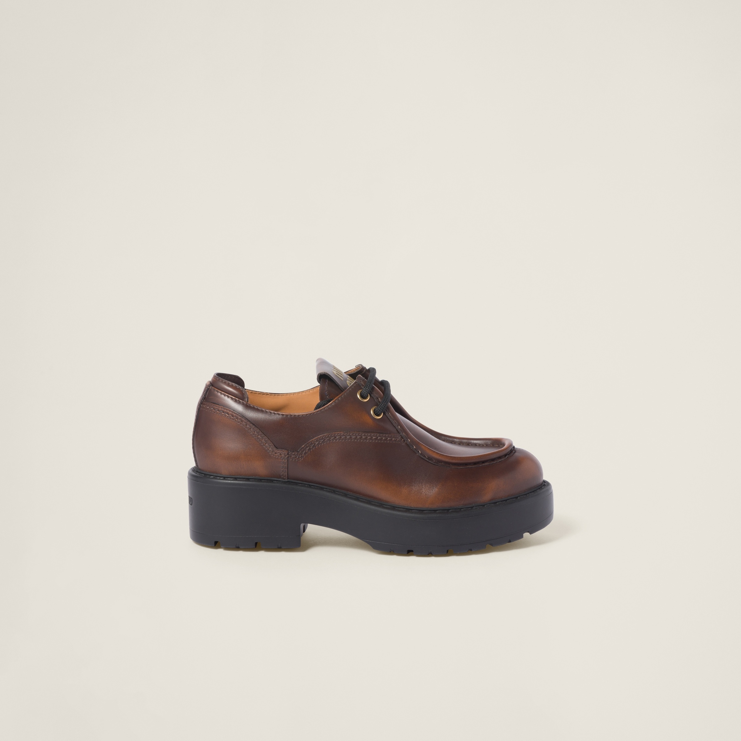 Laced fumé leather shoes - 2
