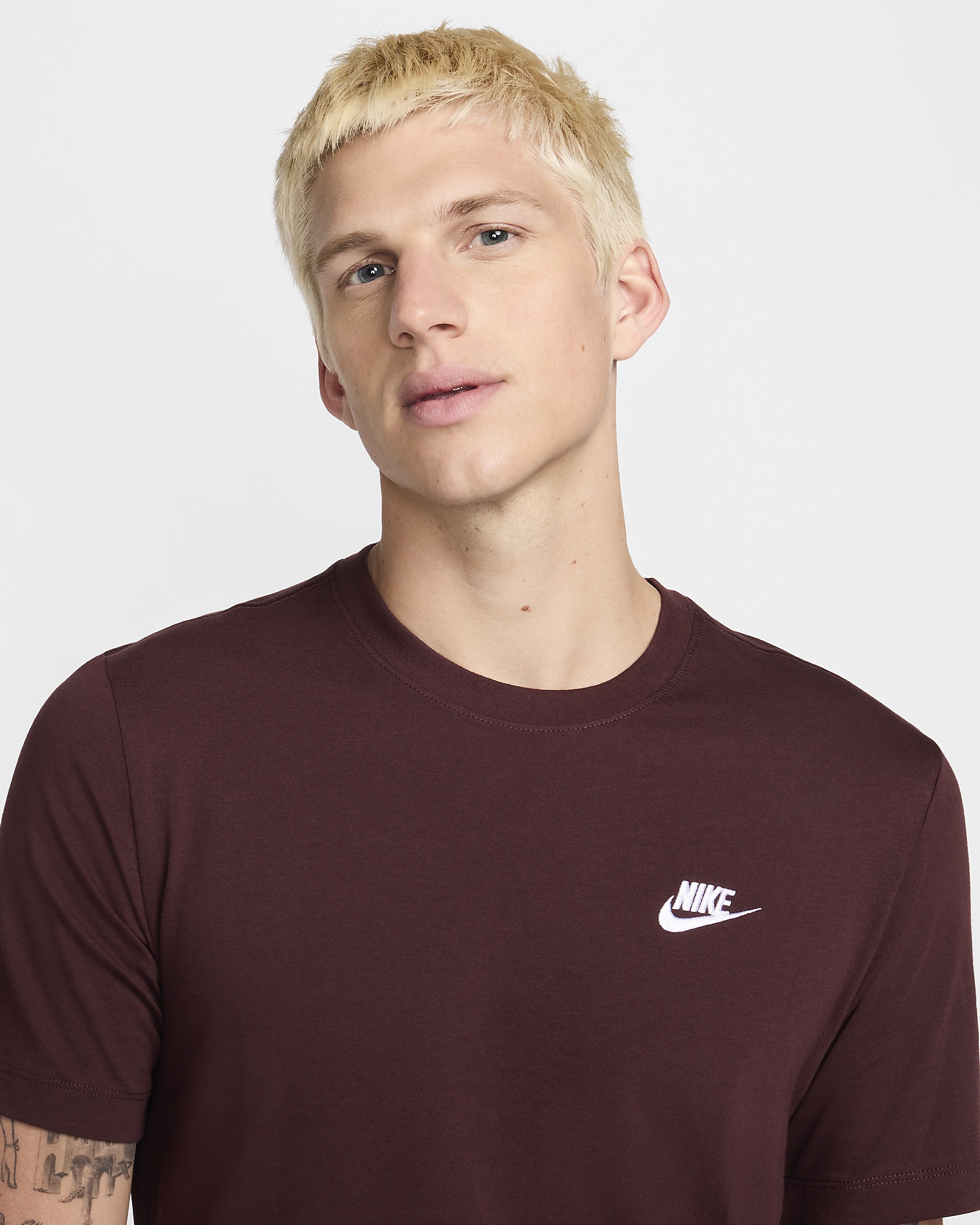 Nike Sportswear Club Men's T-Shirt - 3