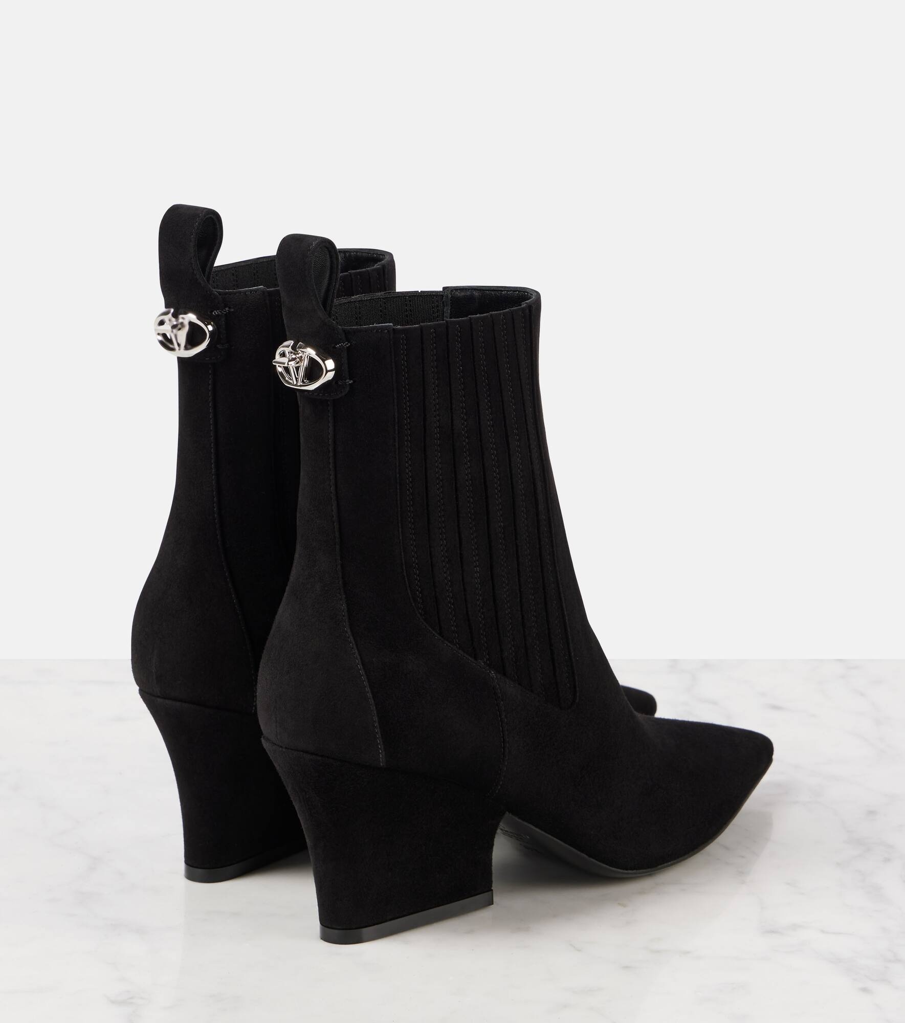 VLogo Lockette suede ankle boots - 2