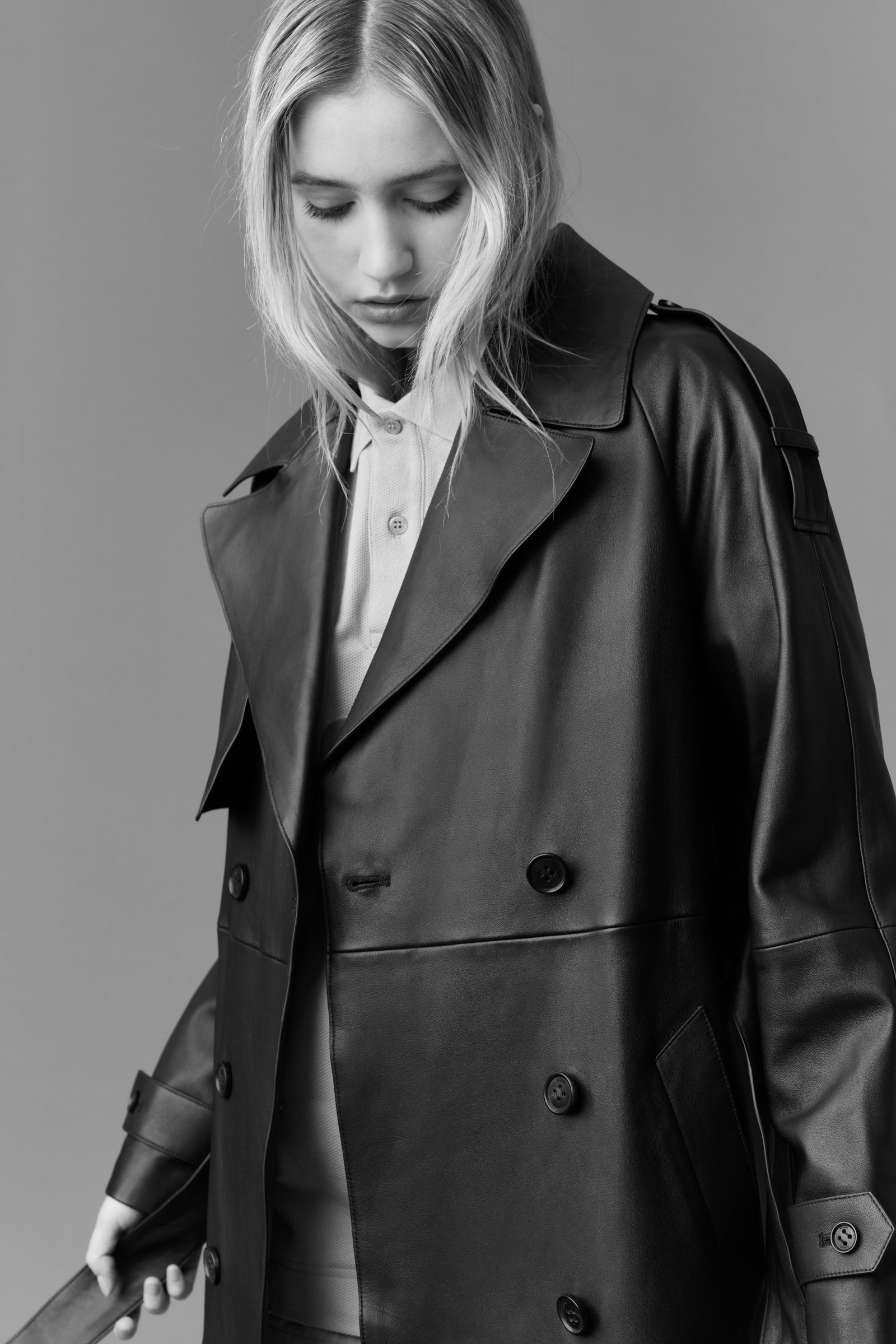 TRISHA Leather trench coat with sash belt - 6