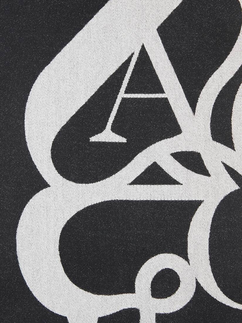 Women's Oversized Seal Logo Scarf in Black/ivory - 4