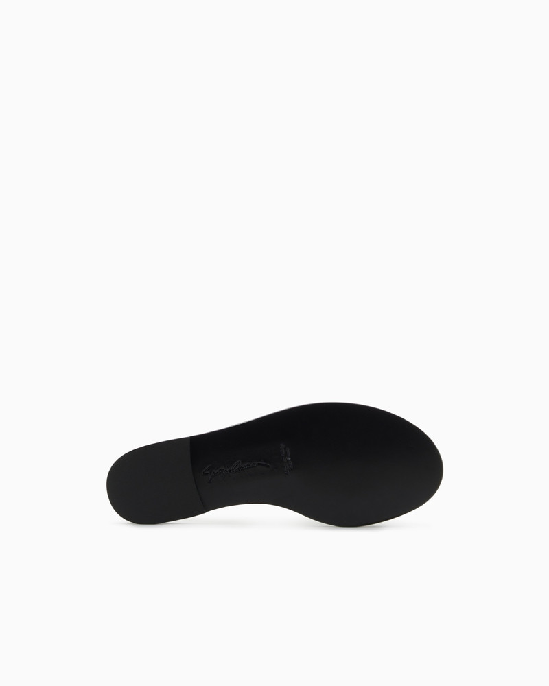 FLAT SANDALS IN LEATHER AND FABRIC 6