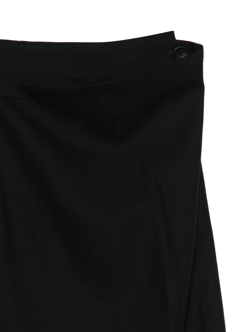 high-waisted asymmetric skirt 3